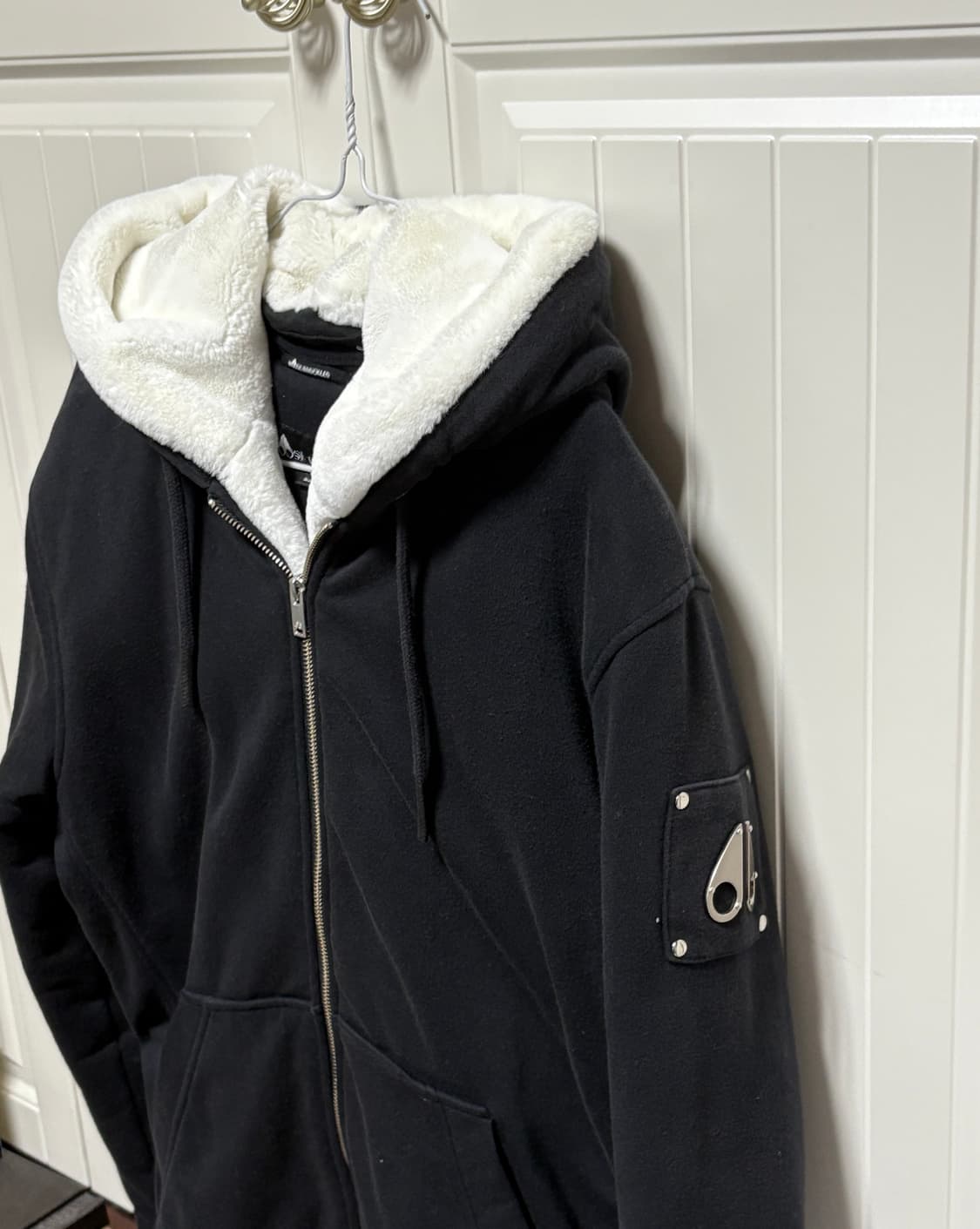 무스너클 클래식 버니 3 화이트 라이닝 후드 집업 블랙 상품이미지2