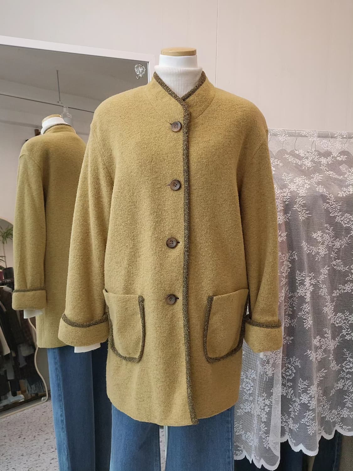 머스터드 울부클 오버핏 코트 상품이미지8