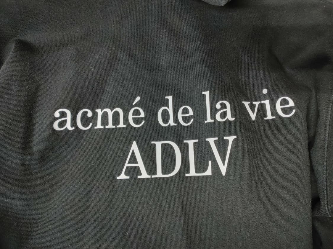 아크메드라비 눈감은 비니아이 후드티 상품이미지5