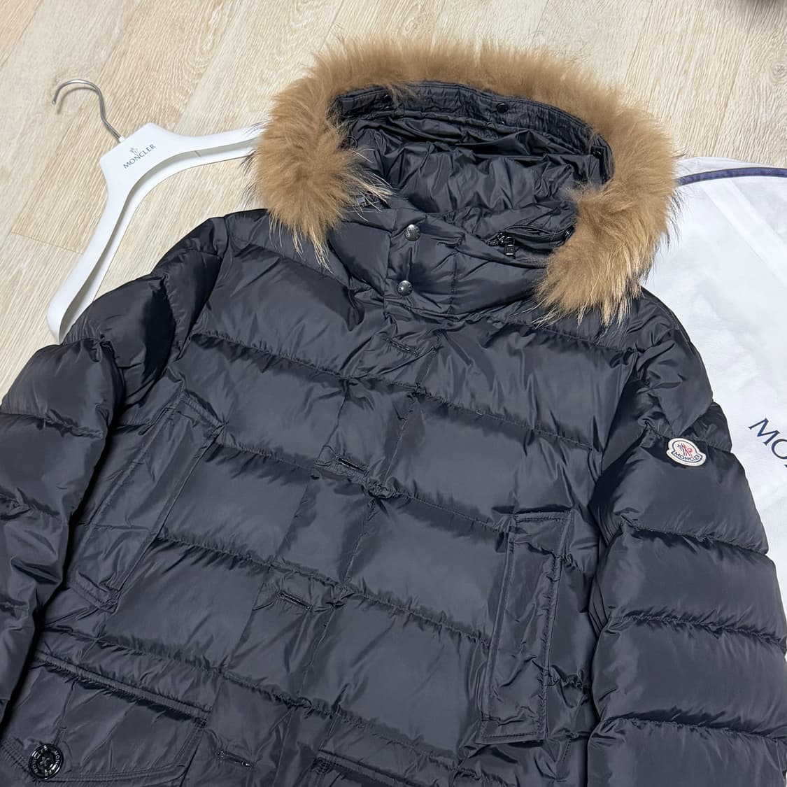 [블랙 5/새상품급] 몽클레어 클루니 패딩 블랙 풀구성 상품이미지2