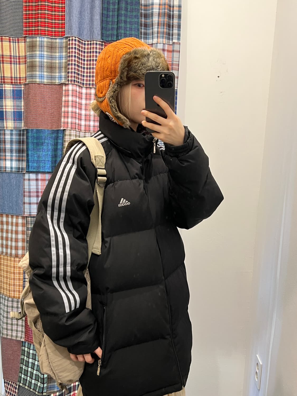 아디다스 블랙 퀄팅 패딩 상품이미지3