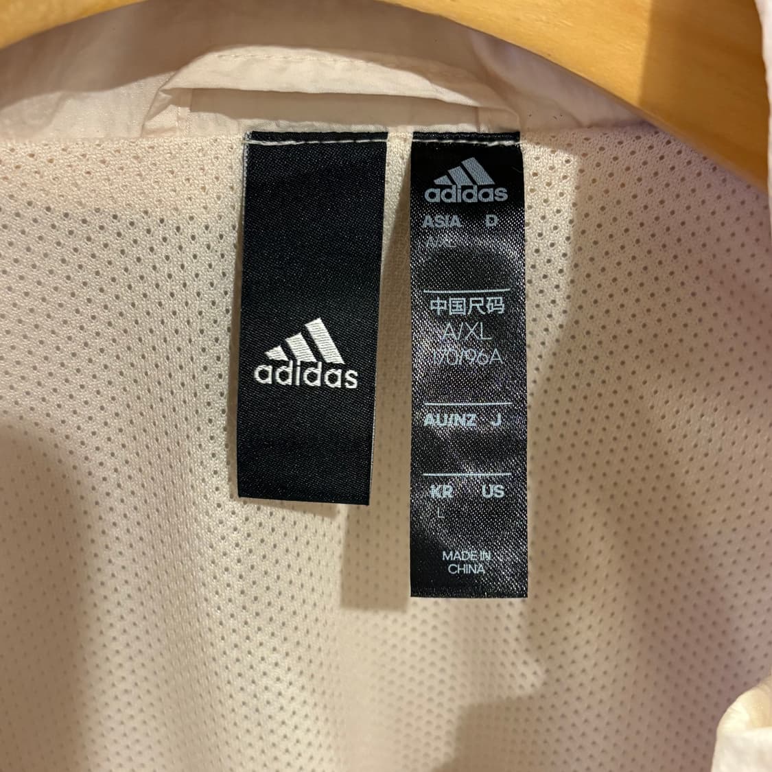 아디다스 파스텔 바람막이 L 상품이미지5