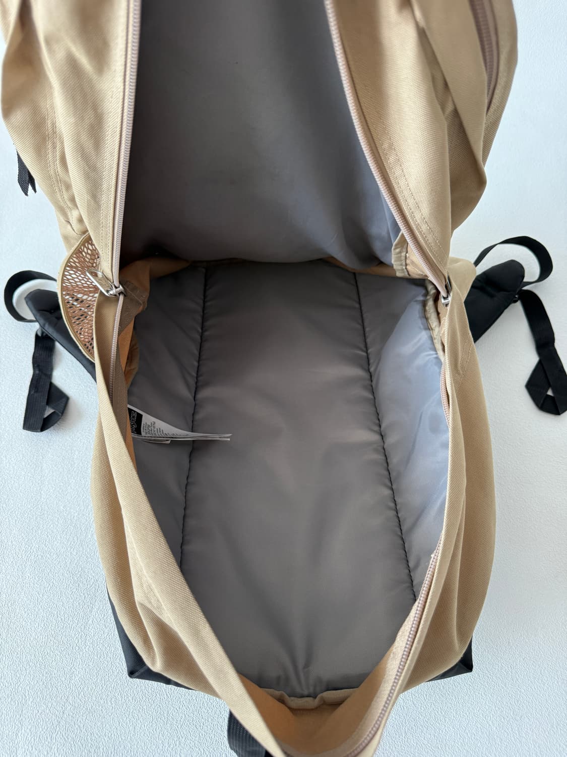 잔스포츠(JANSPORT) 베이지 백팩 상품이미지7