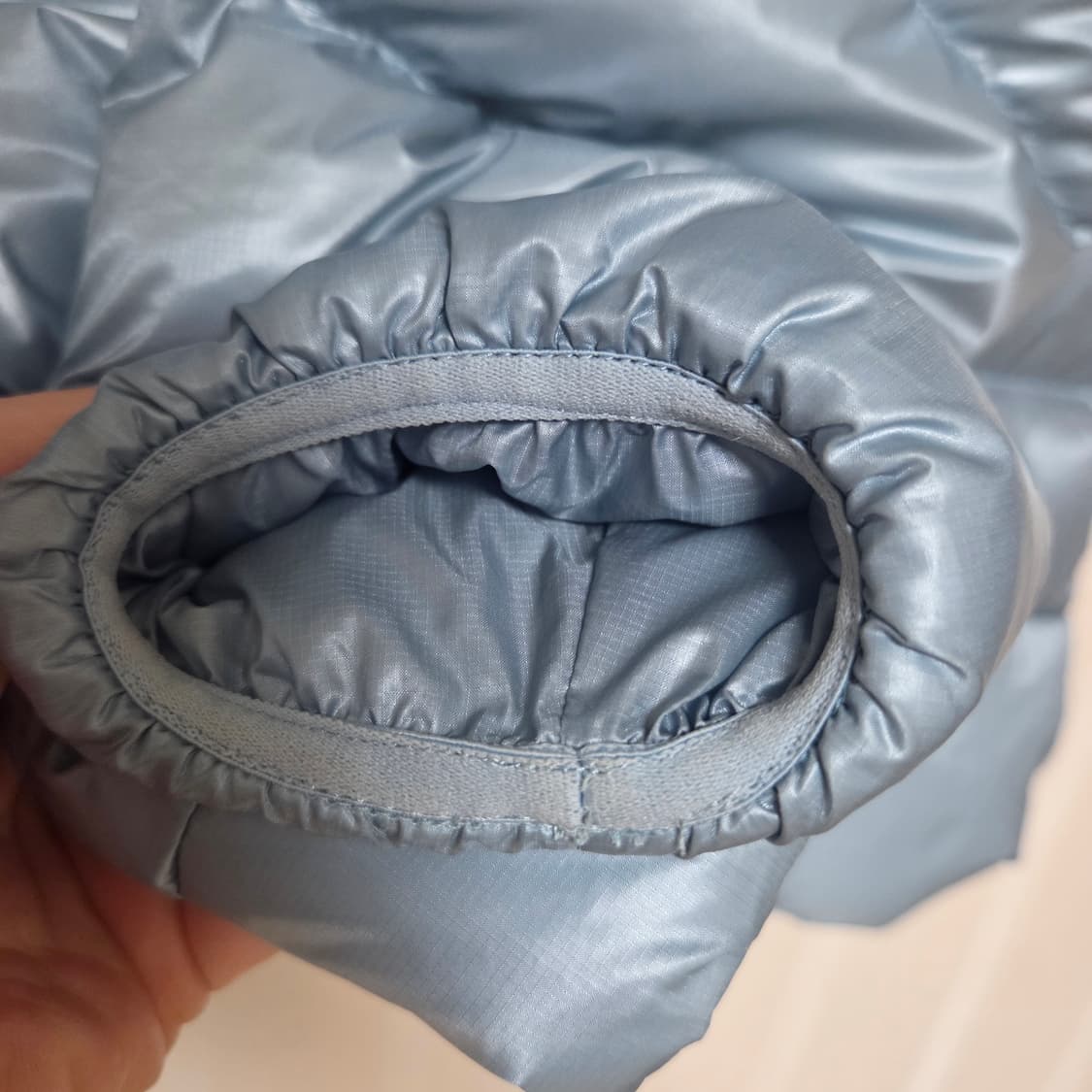 무신사 스탠다드 아이언 라이트 다운 패딩 라이트블루 s 상품이미지5