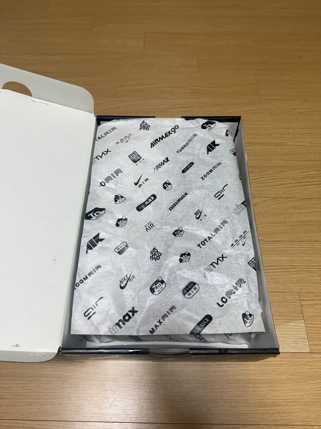 나이키 에어맥스 720 트리플블랙(260mm) 새상품급 상품이미지5