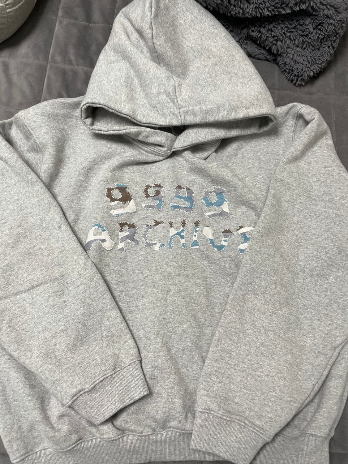 9999아카이브 그레이 후드티 Grunge Bone Logo 상품이미지2