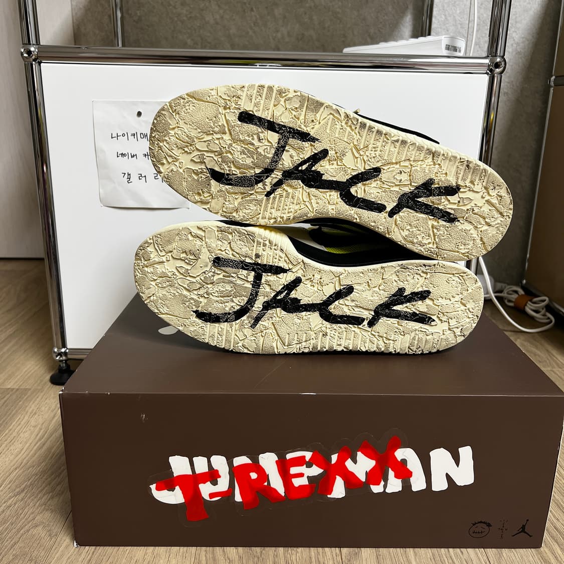 [275] 조던 × 트래비스 스캇 점프맨 잭 TR 브라이트 캑터스 상품이미지8