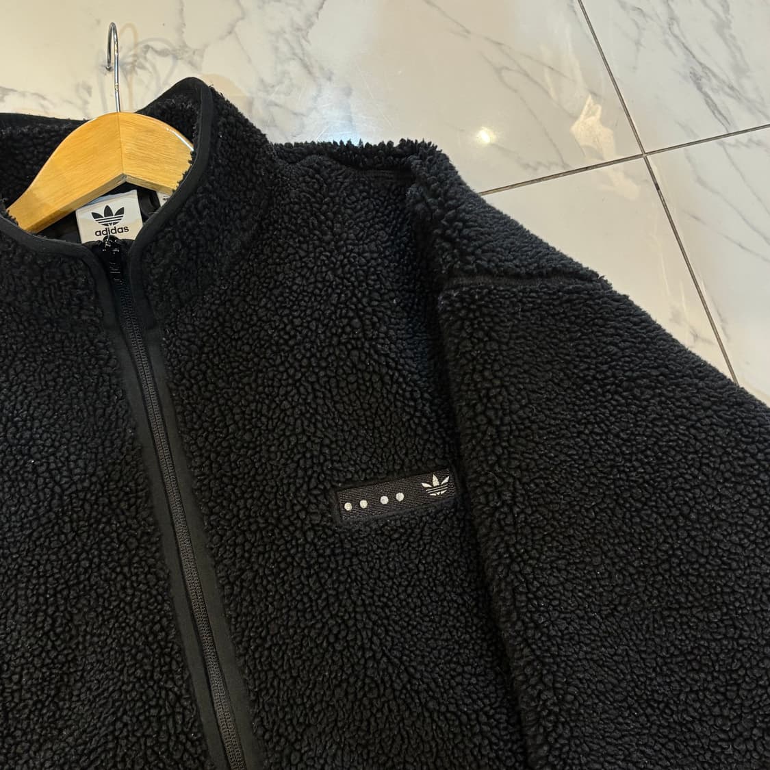 아디다스 검정 후리스 L 상품이미지2