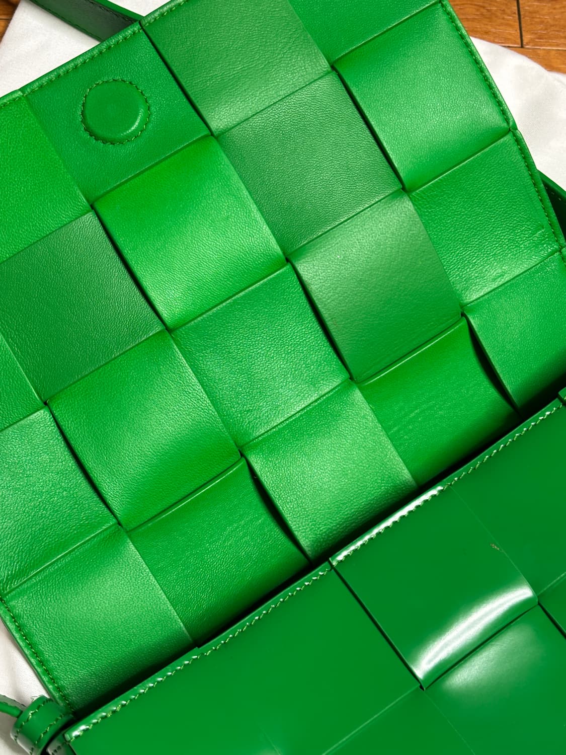 보테가베네타 카세트백 그린 medium 상품이미지2