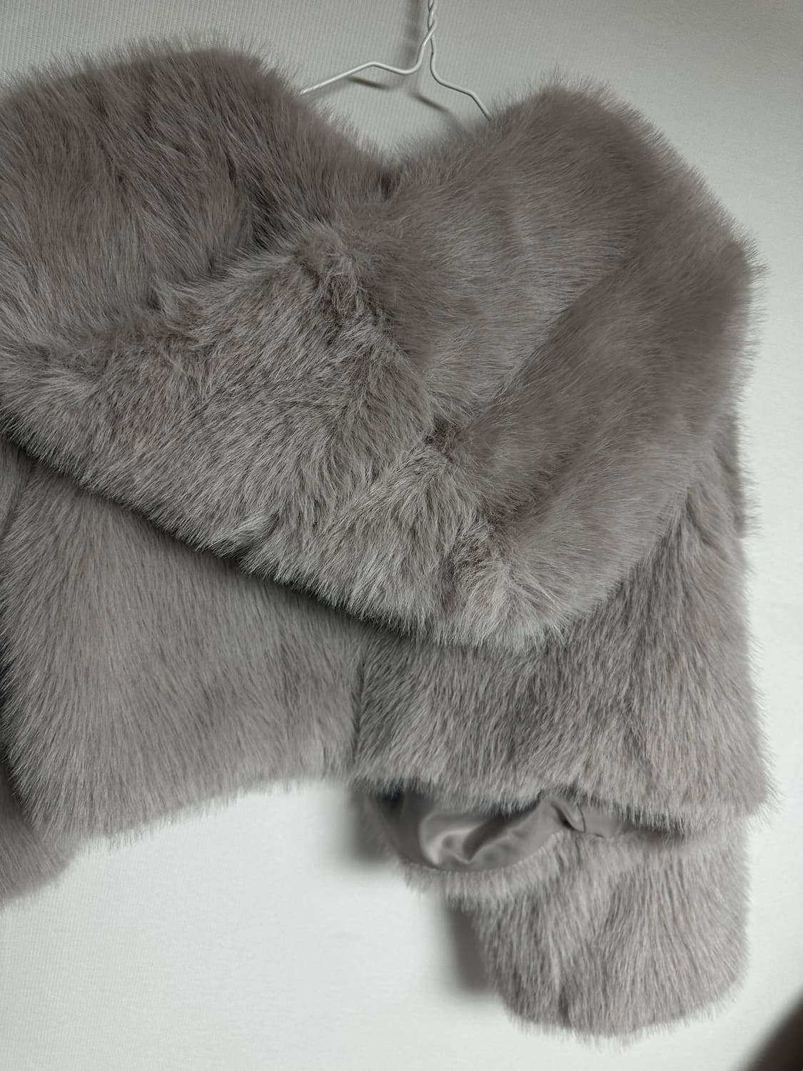 샵페어리 후드 크롭 퍼자켓 연보라 그레이  상품이미지2