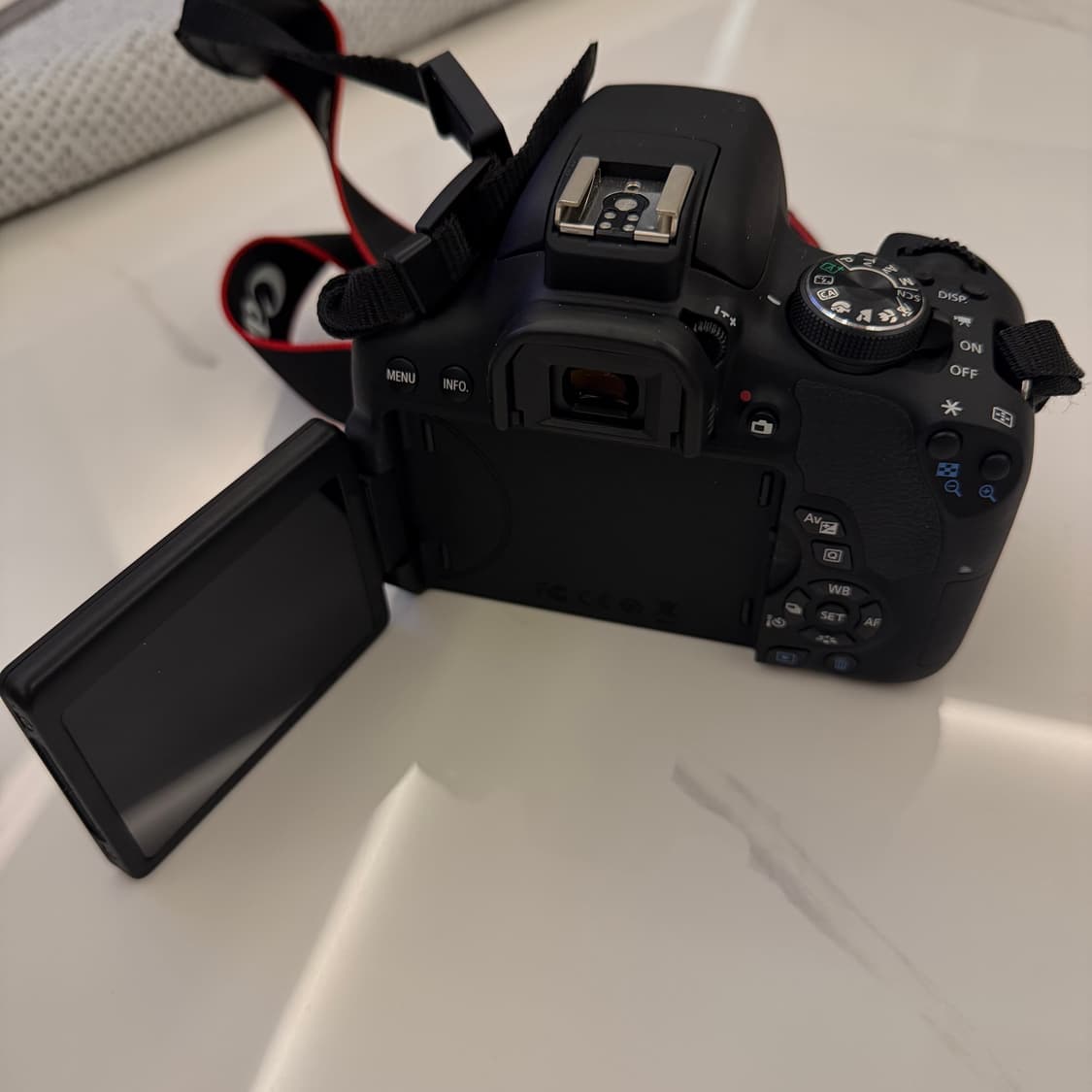 캐논 EOS Rebel T6i DSLR 카메라 + EFS 18-55mm  상품이미지5