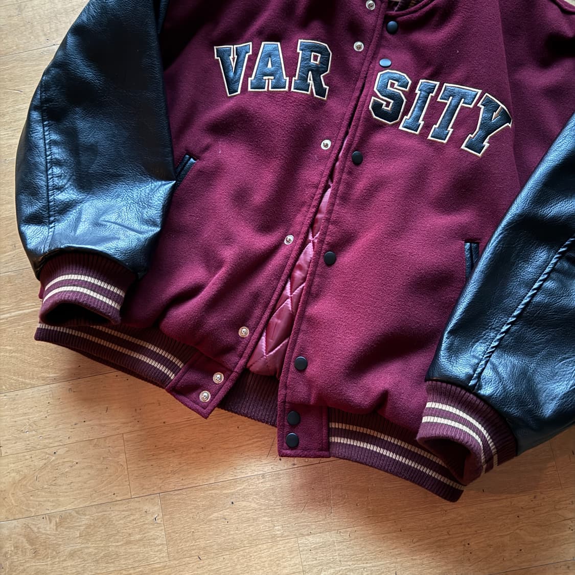 TWN 바시티크루 자켓 버건디 m 상품이미지3