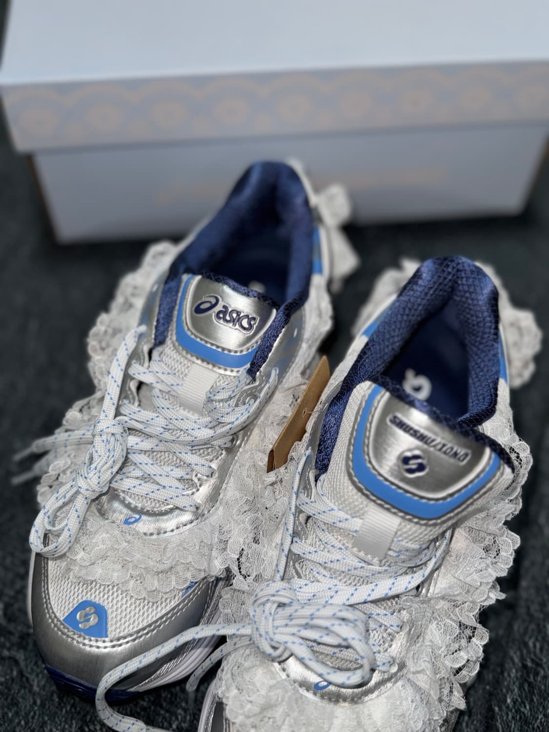 235 아식스 슈슈통 젤 키네틱 플루언트 화이트 다이브 블루 상품이미지2