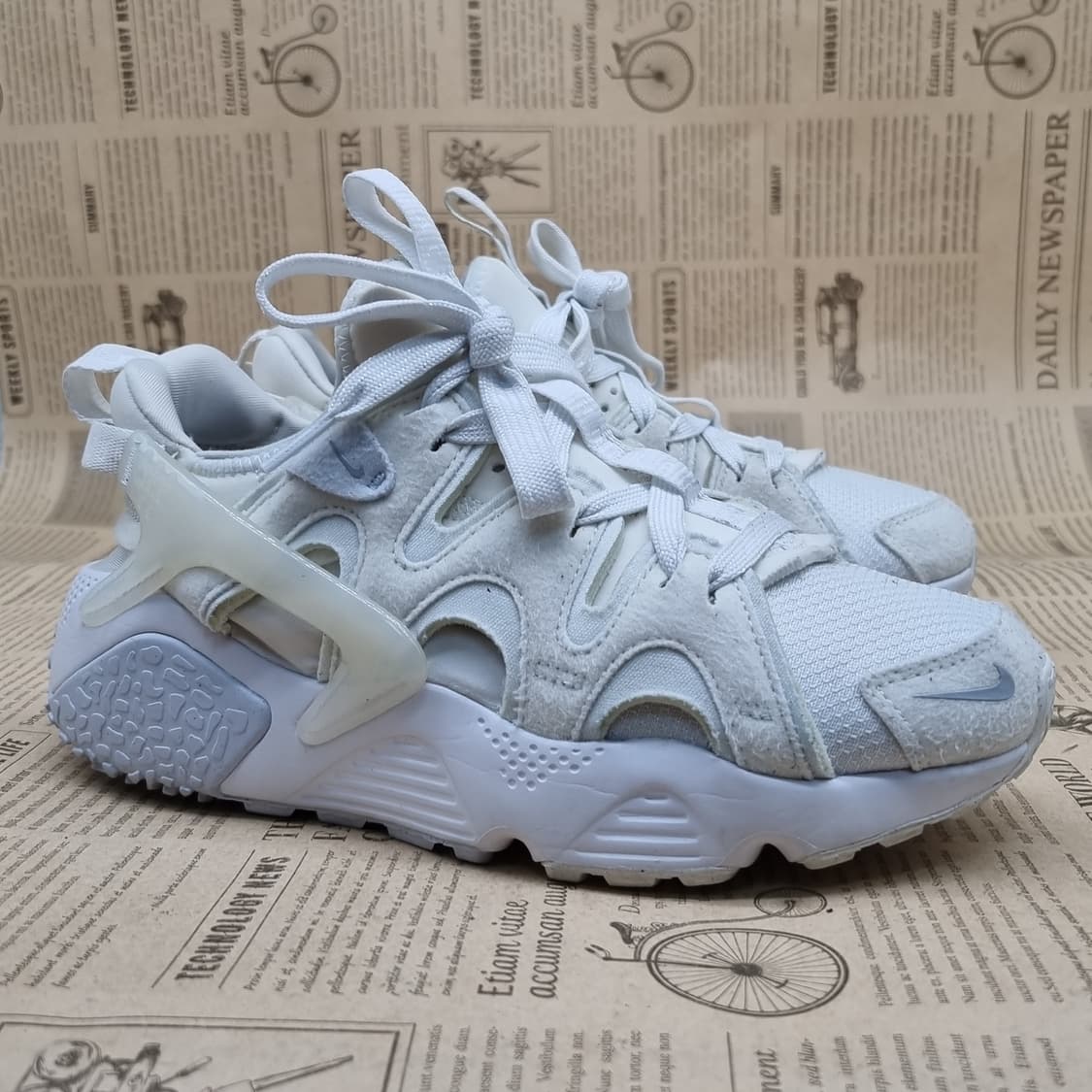 나이키 에어 허라취 크레프트 운동화235 상품이미지1