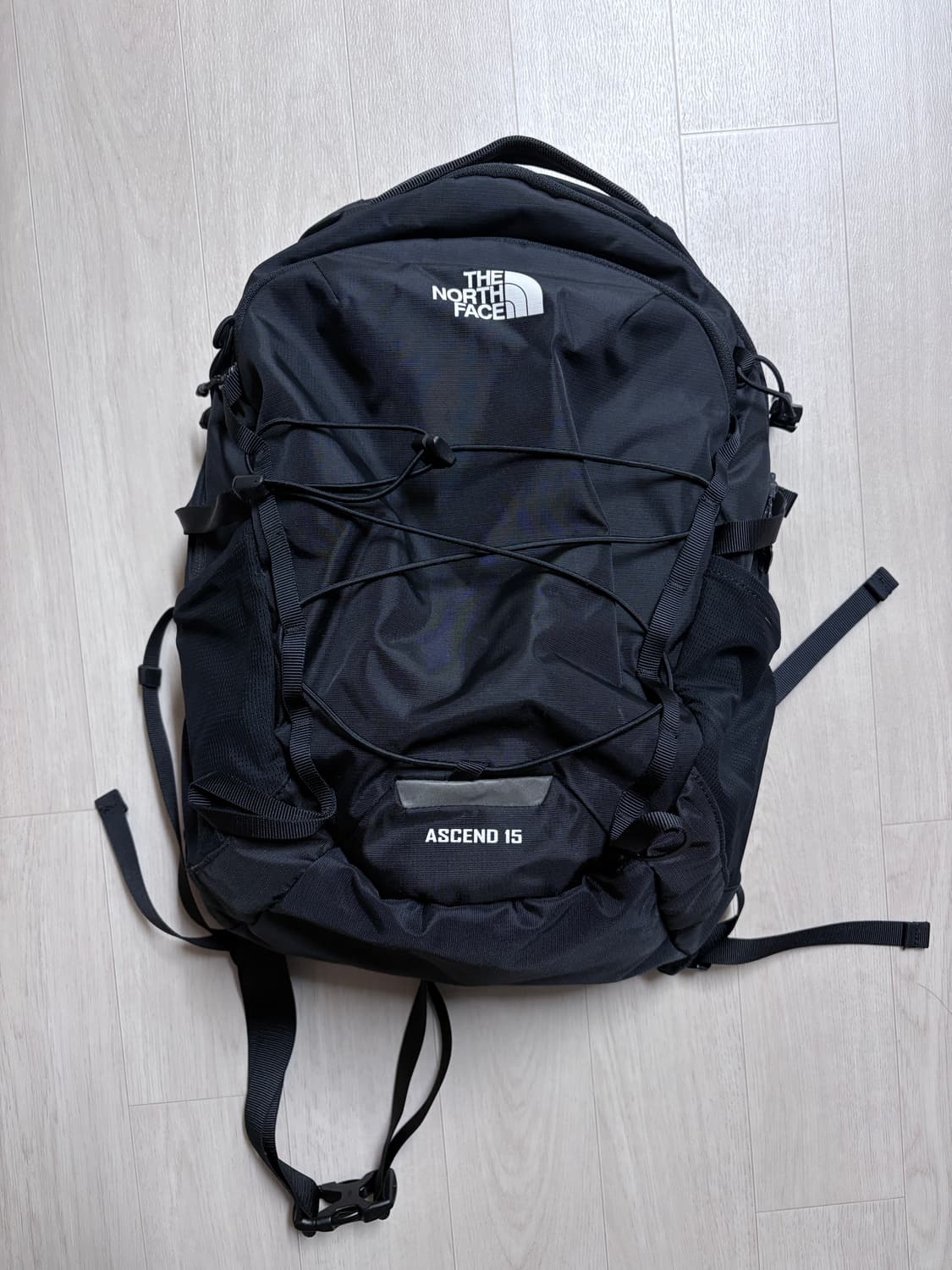 노스페이스 어센드 라이트 백팩 15L 상품이미지1