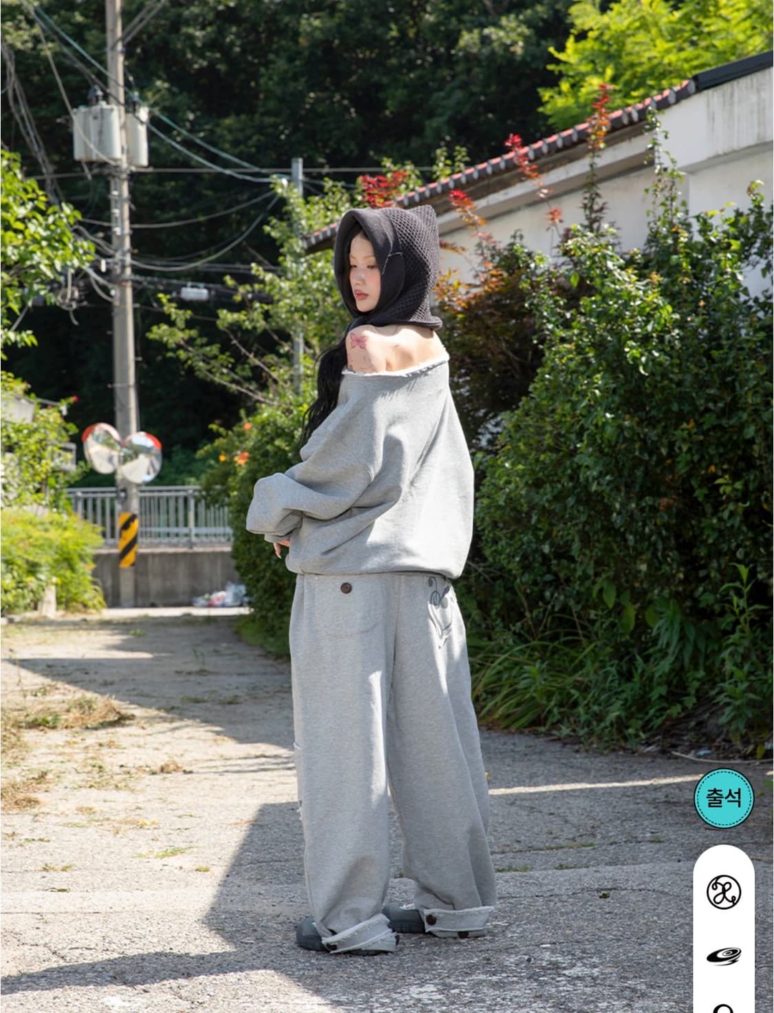 [루나키후] 구르구르 아플리케 원숄더 맨투맨 (그레이/사이즈2) 상품이미지5