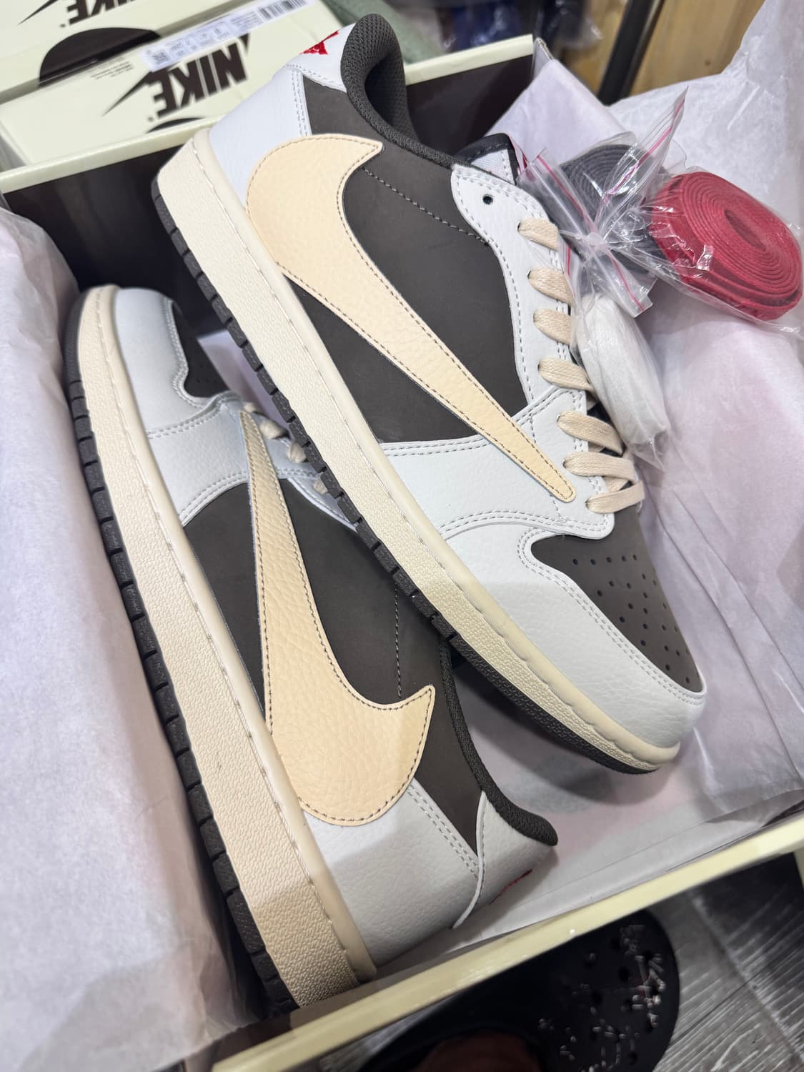 [전사이즈] 나이키 스캇 리버스모카 상품이미지1