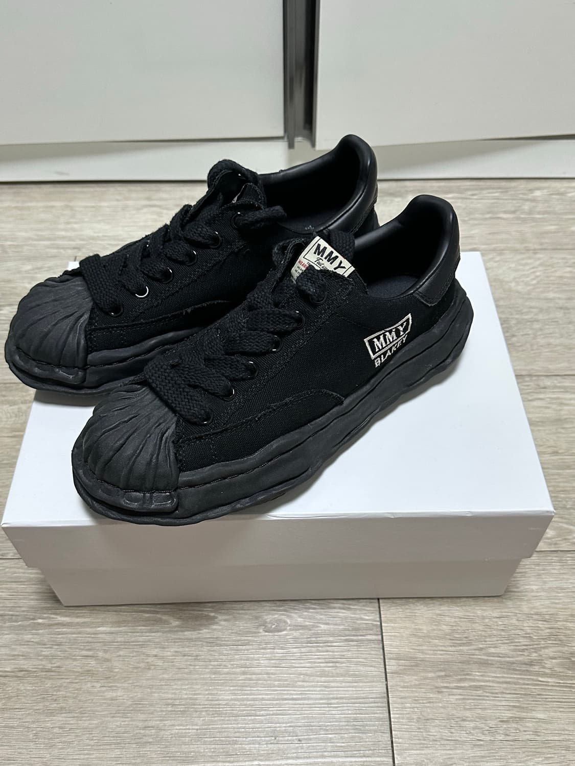 42사이즈 미하라야스히로 블레이키 블랙 상품이미지1