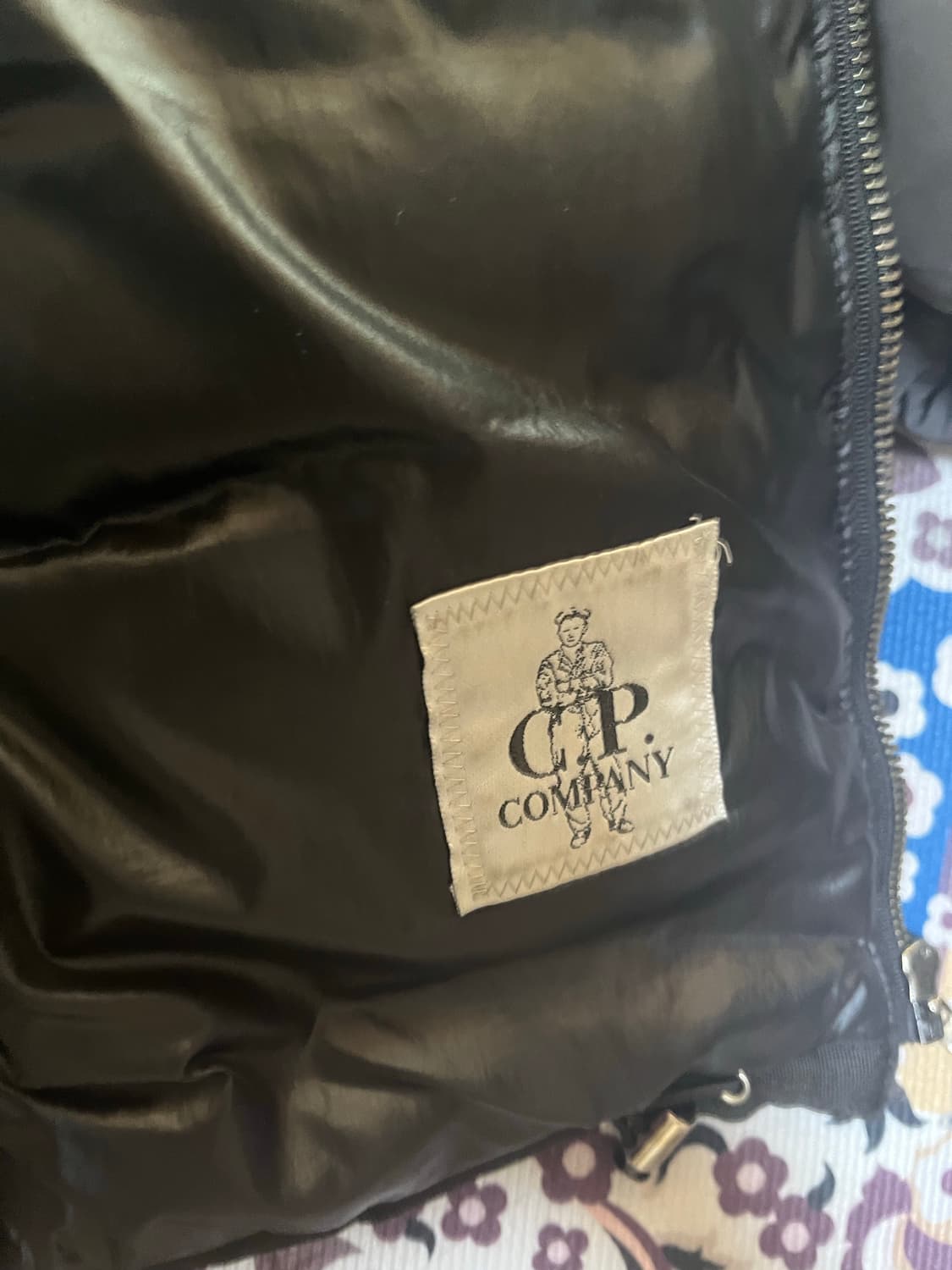 Cp컴퍼니 고글패딩 상품이미지7