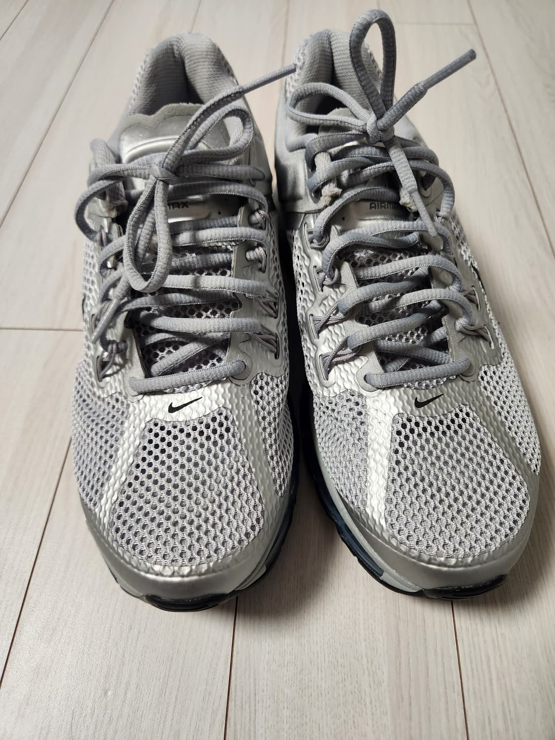 새상품급)나이키 에어맥스 2013 남성 신발 HQ3025-001 사이즈2 상품이미지3