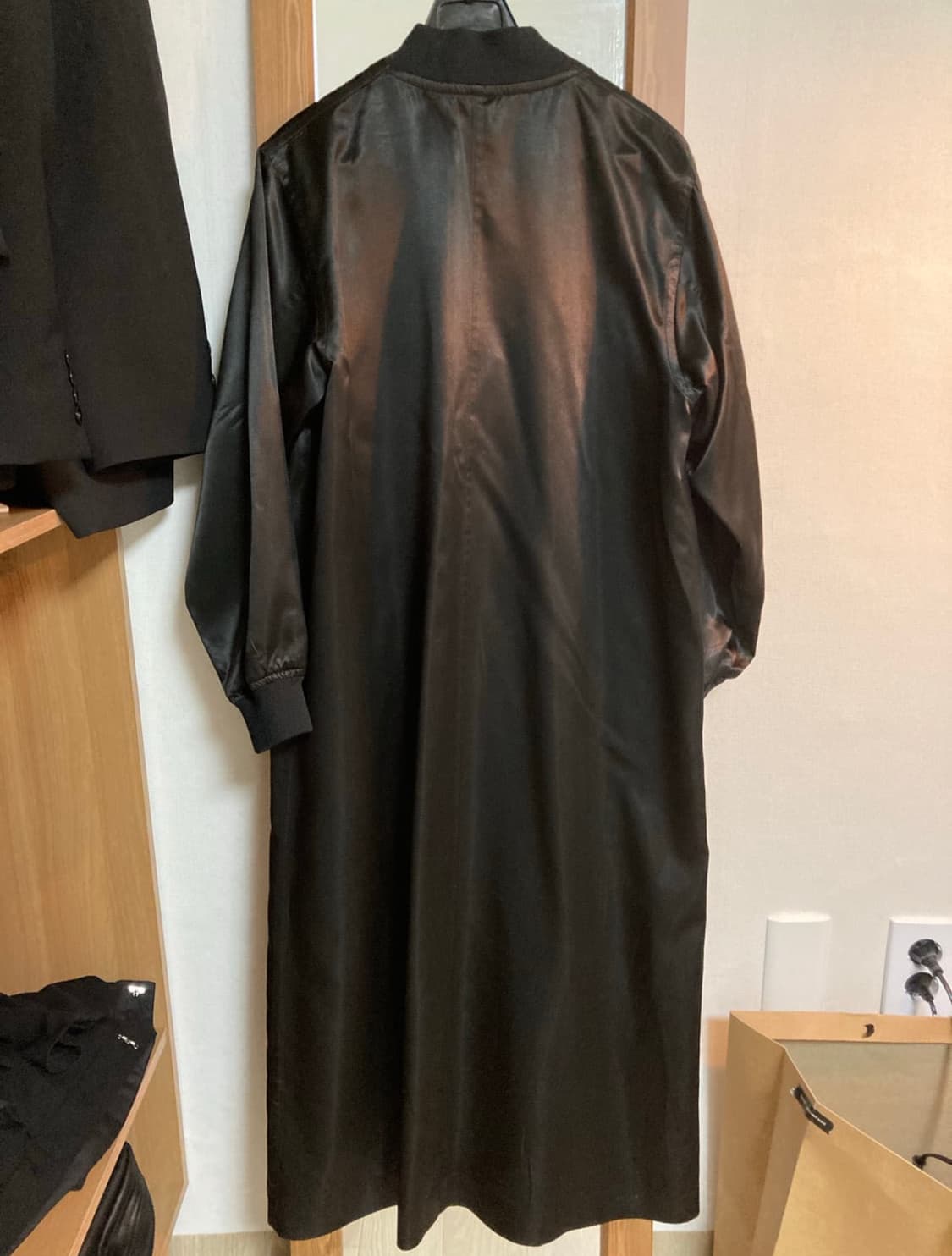 꼼데가르송 세틴 롱 재킷 상품이미지2