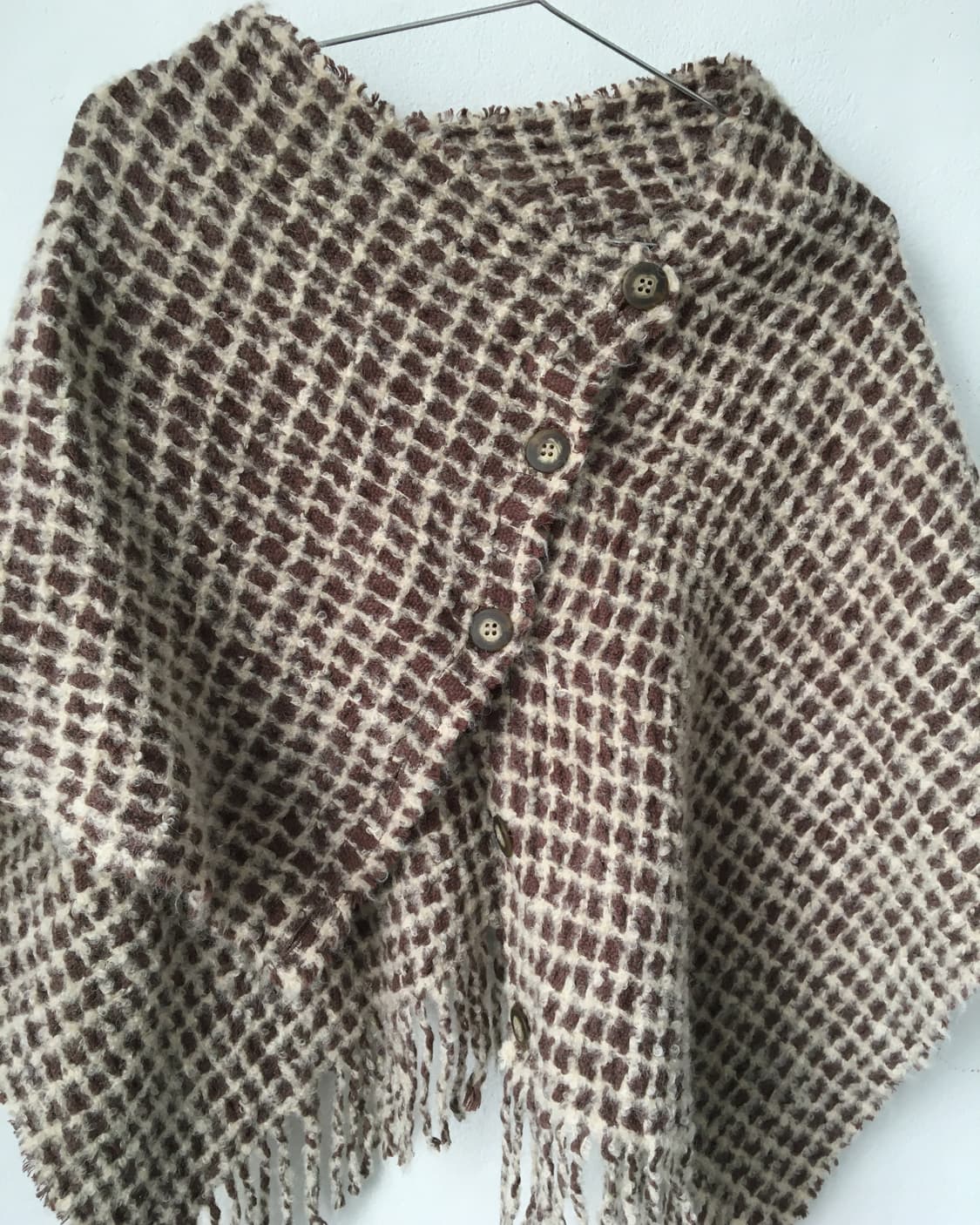 Fringe pattern knit cape 상품이미지4