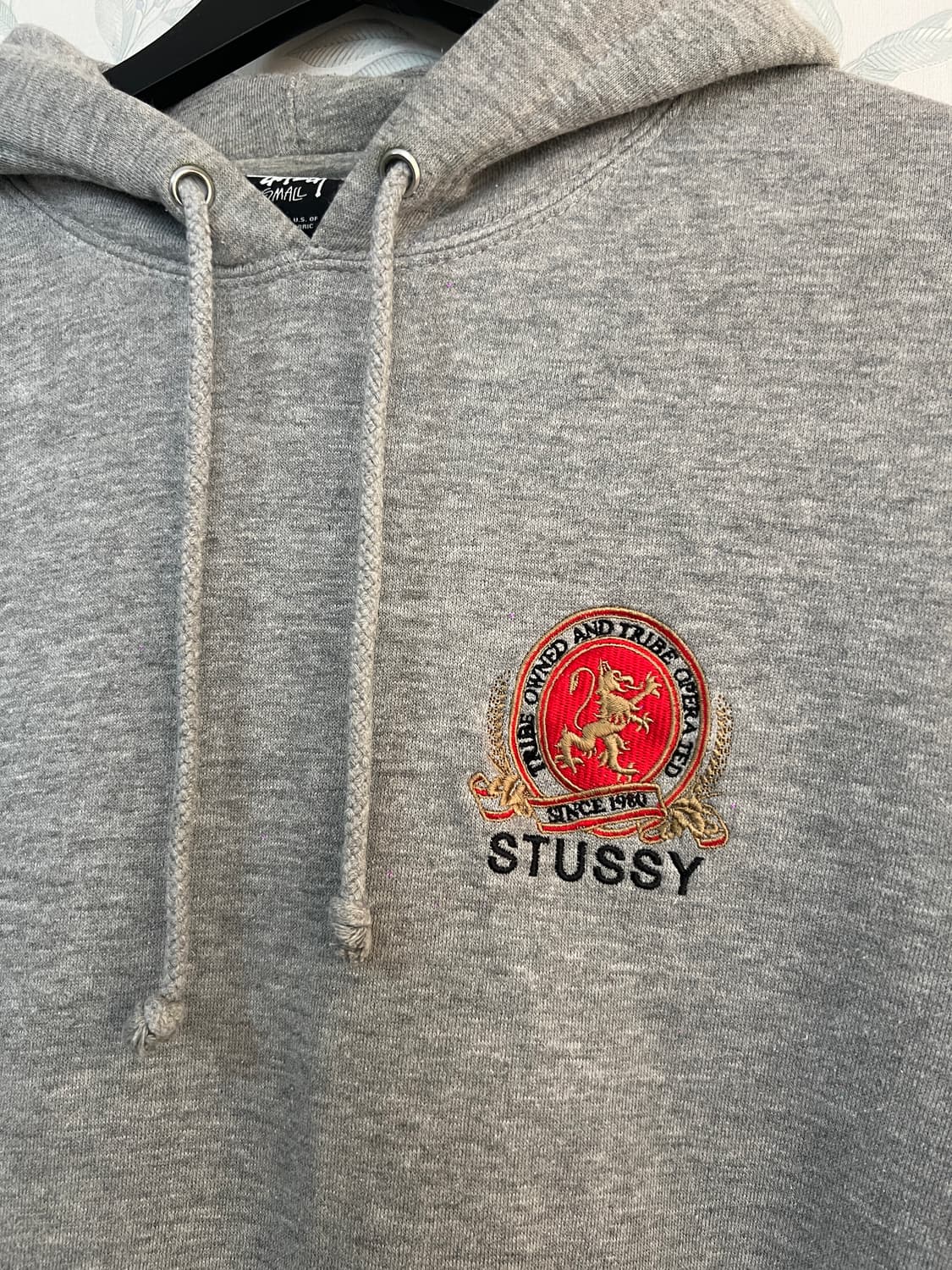 스투시 Tribe Owned 회색 후드티 상품이미지2