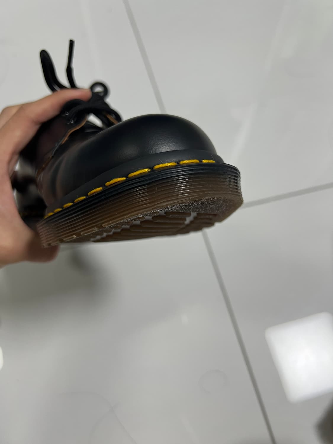 택포20) 닥터마틴 1461 MIE 3홀 블랙 UK7 260 퀼른 레더 상품이미지7