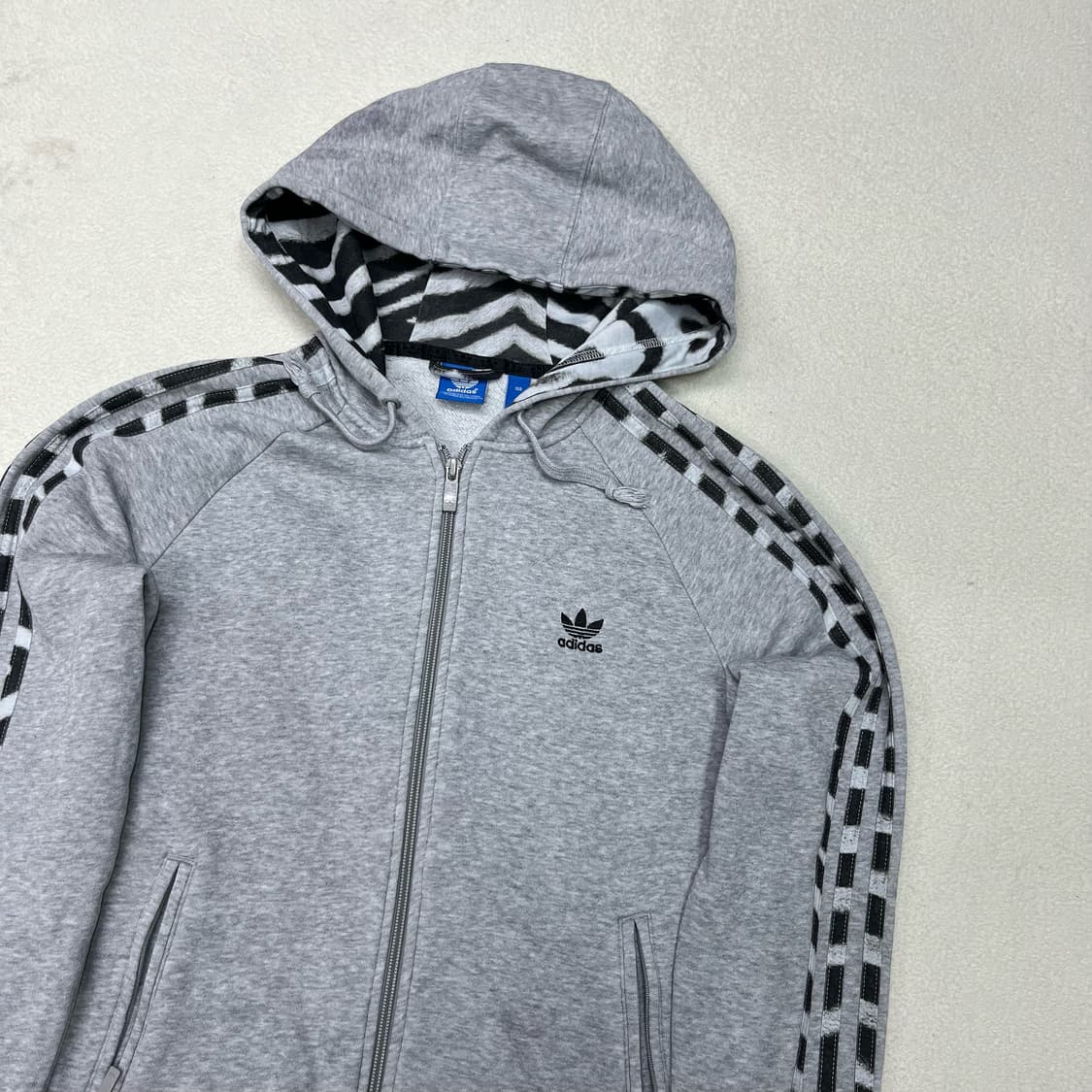Adidas gray firebird hood zip-up 상품이미지5