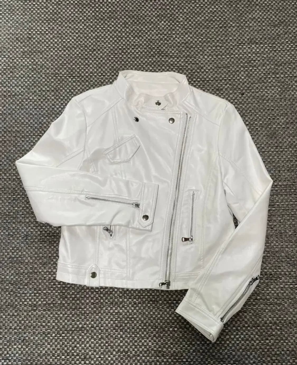 화이트 레더자켓 상품이미지1