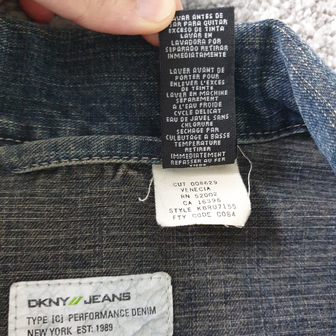 [무료배송] DKNY JEANS 데님 자켓 상품이미지4