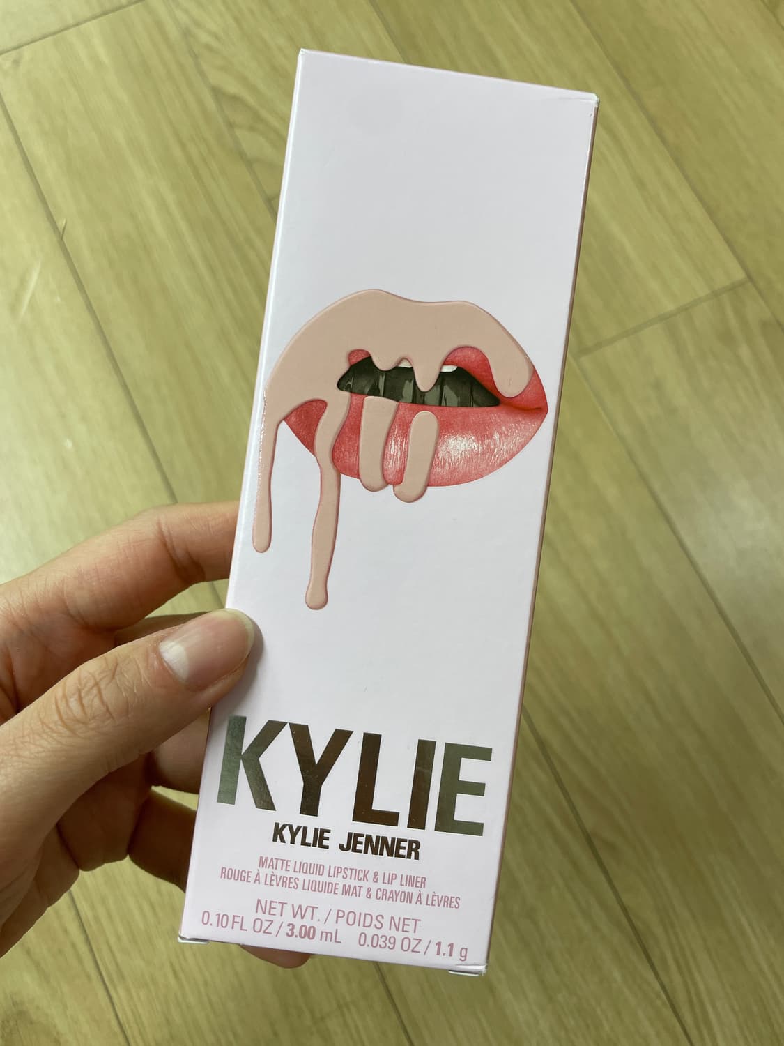 카일리 코스메틱 매트 립 키트 - bare 700 새상품 상품이미지3