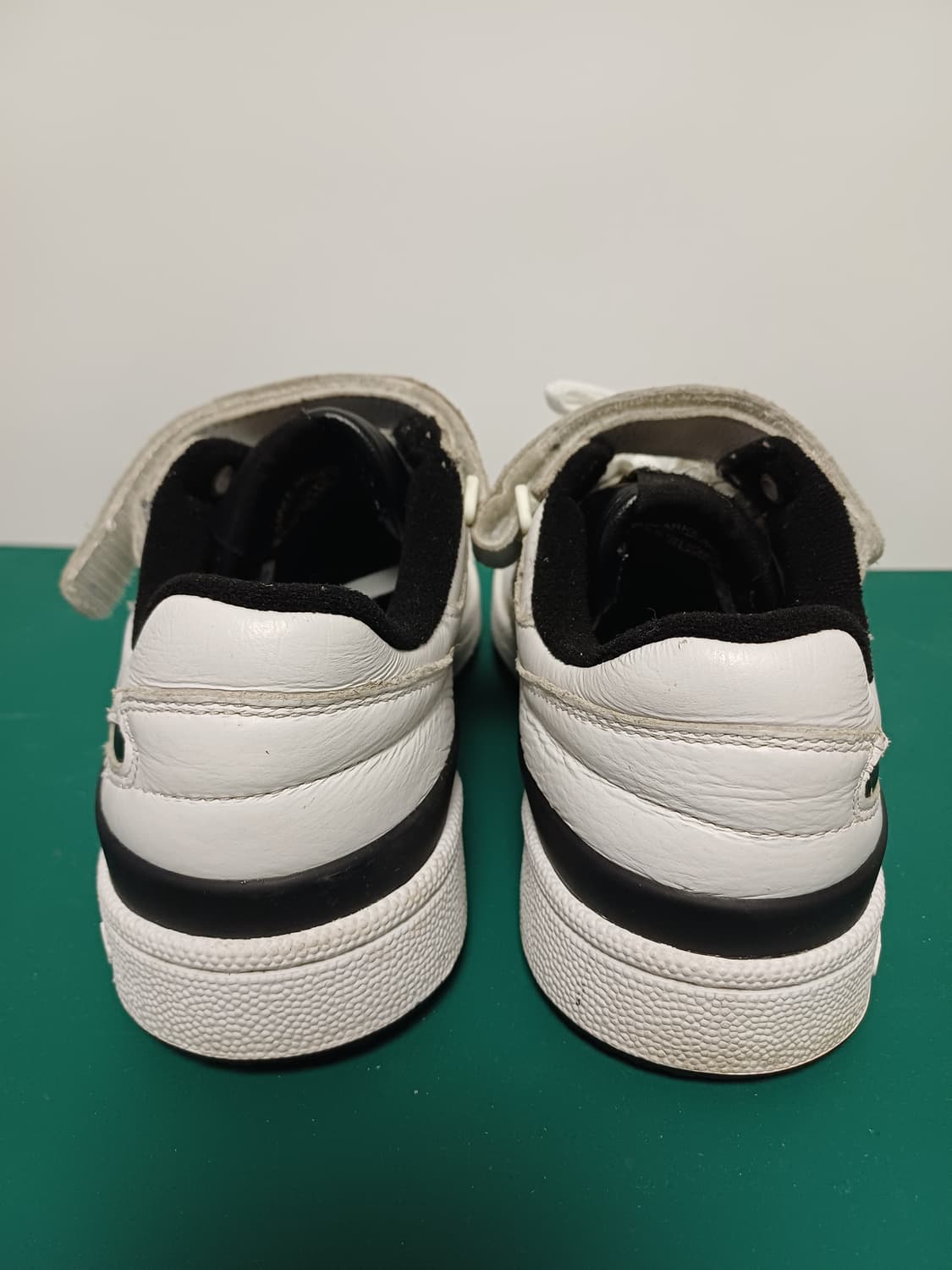 아디다스 오리지널스 포럼 로우 [235] 상품이미지2