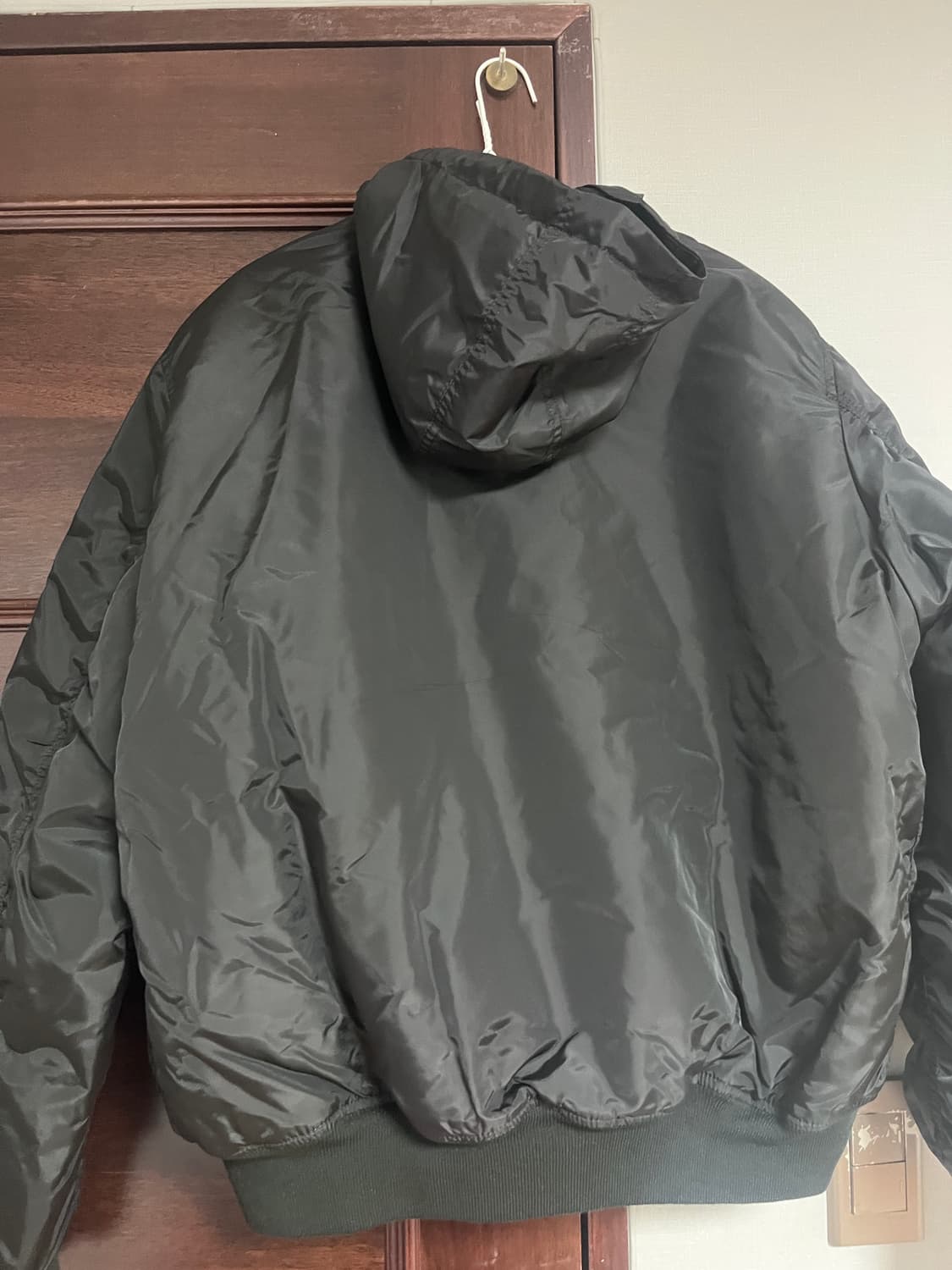 알파인더스트리 MA-1 HOODED OXFORD FLIGHT JACKET 상품이미지5