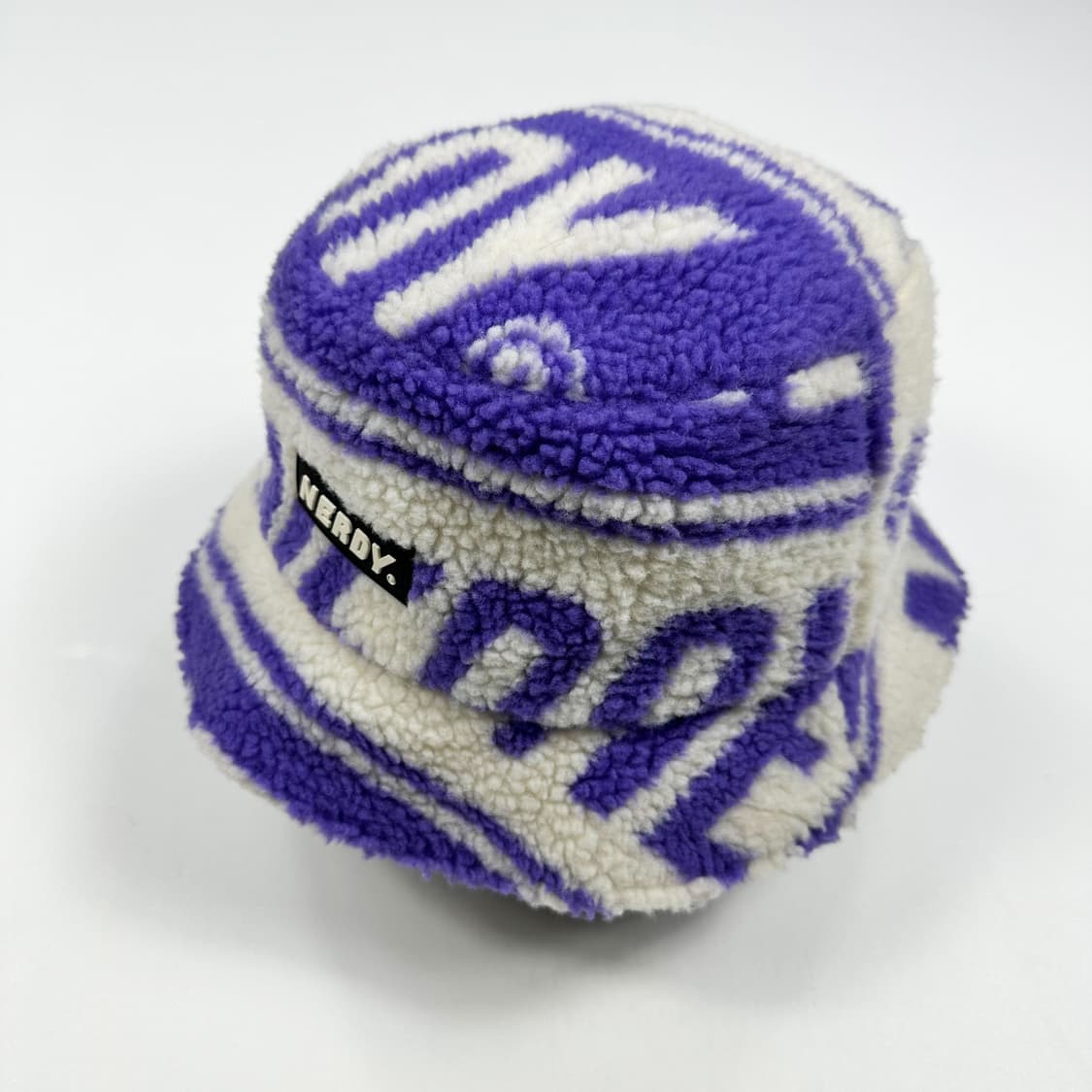 널디 홀로그램 퍼플 후리스 버킷햇 모자 상품이미지1