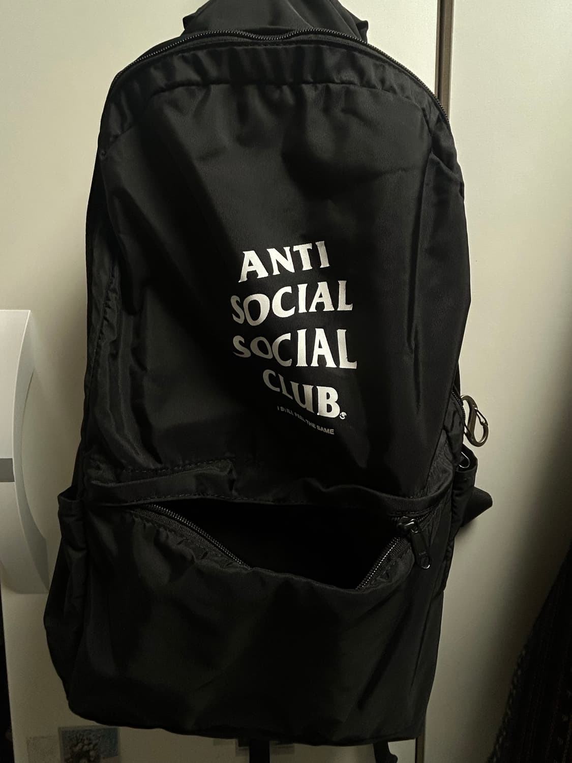 안티소셜소셜클럽 백팩 상품이미지1