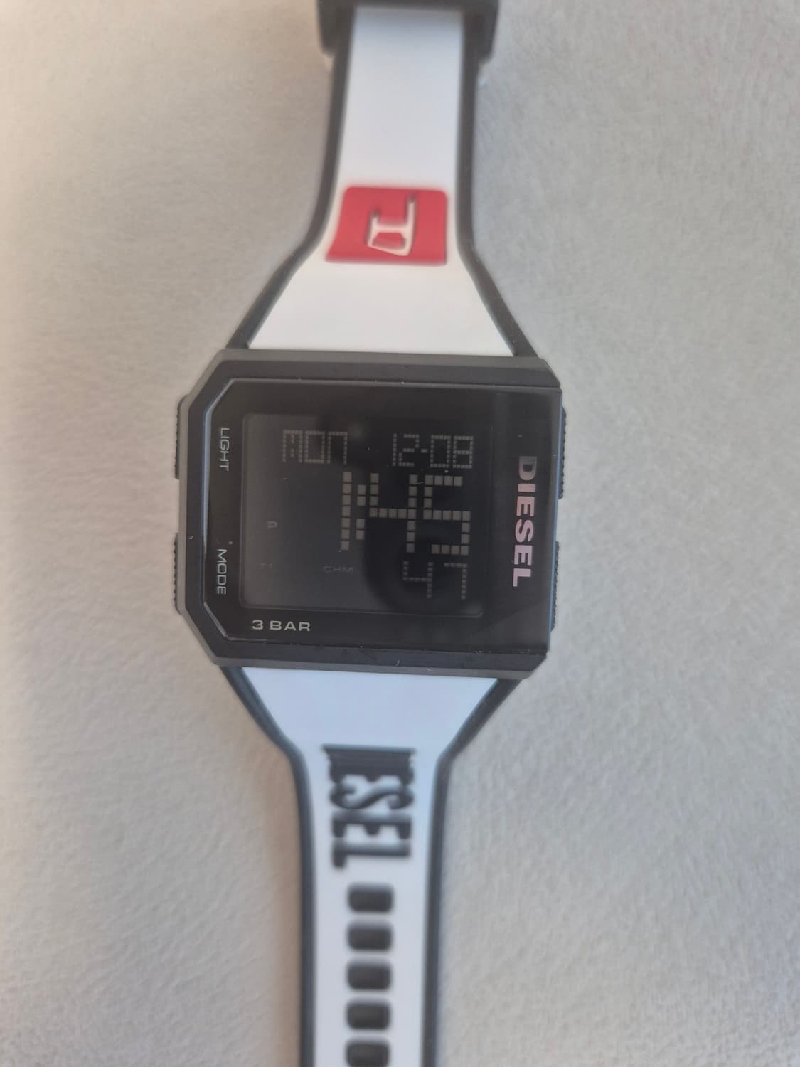 디젤 + guess 금장시계 희귀템 상품이미지5