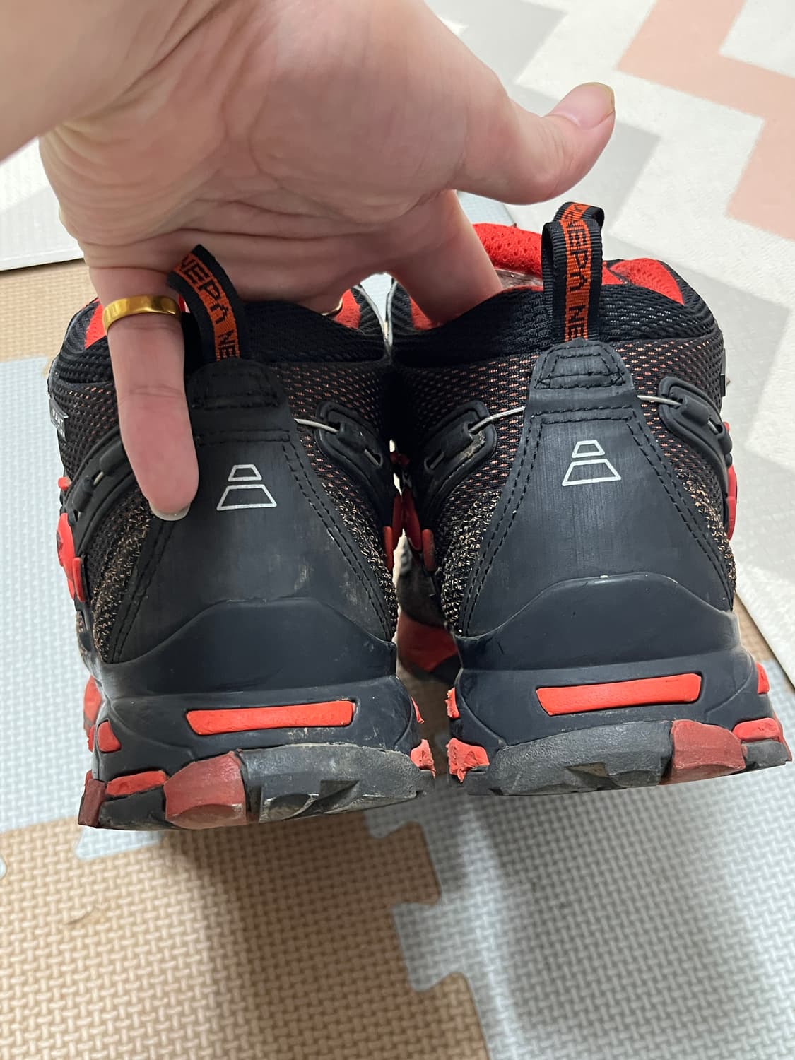 네파 등산화 255 상품이미지4