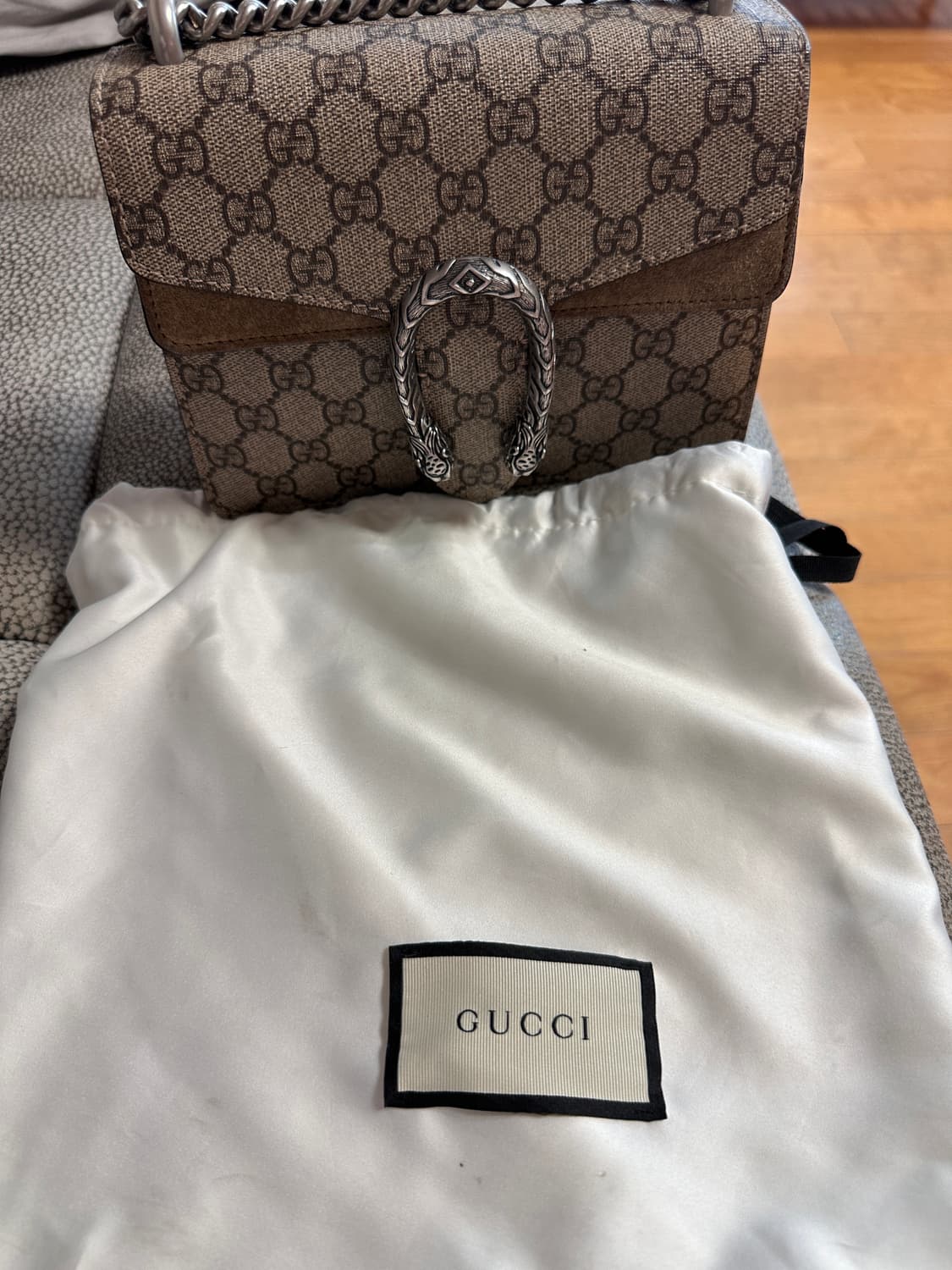 Gucci 디오니서스 스몰 숄더백 상품이미지2