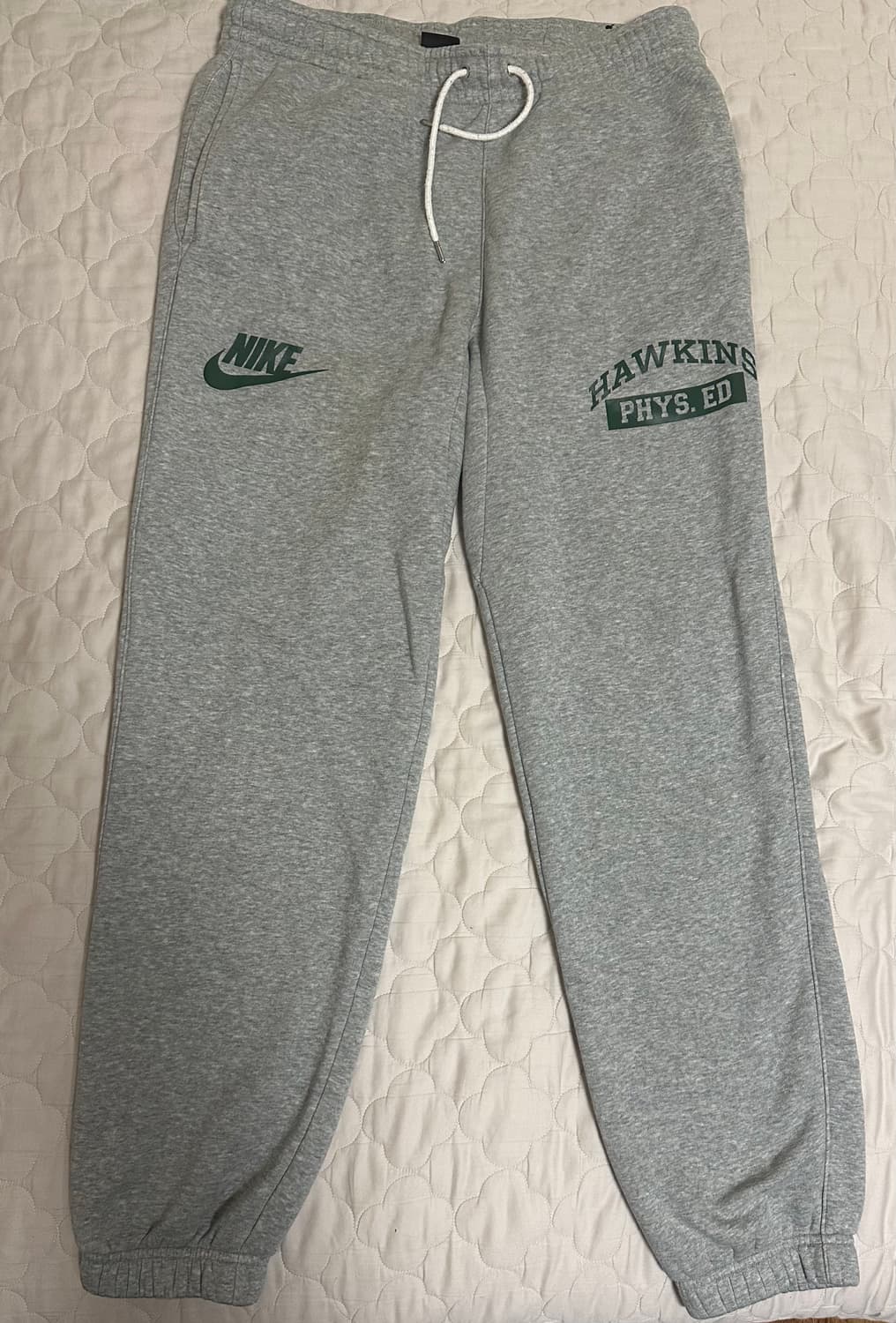 나이키 기묘한이야기 호킨스 팬츠 상품이미지1