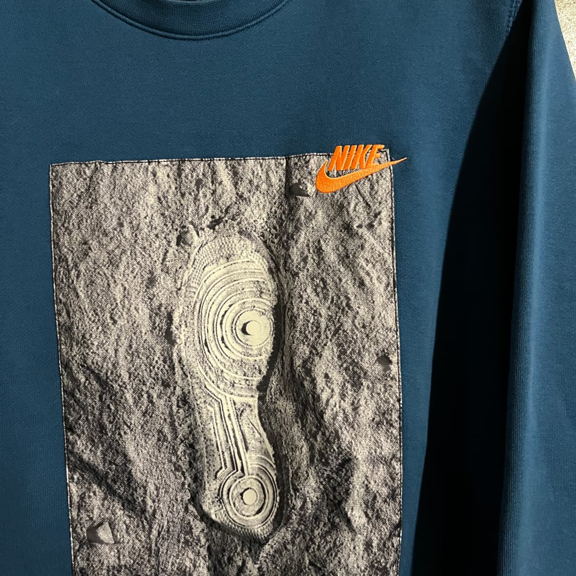 나이키 맨투맨 상품이미지2