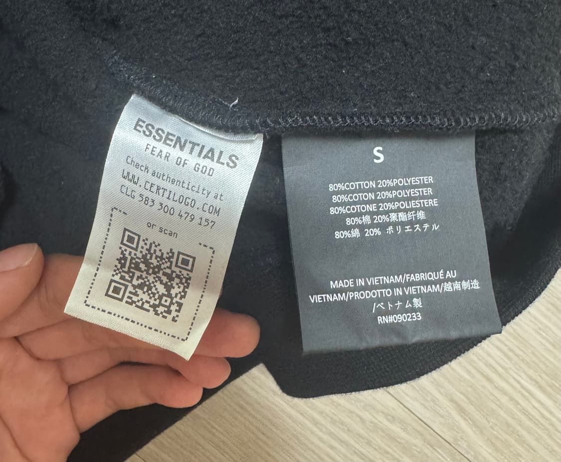 24FW 에센셜 후드티 블랙컬러 오버핏 s사이즈  상품이미지3