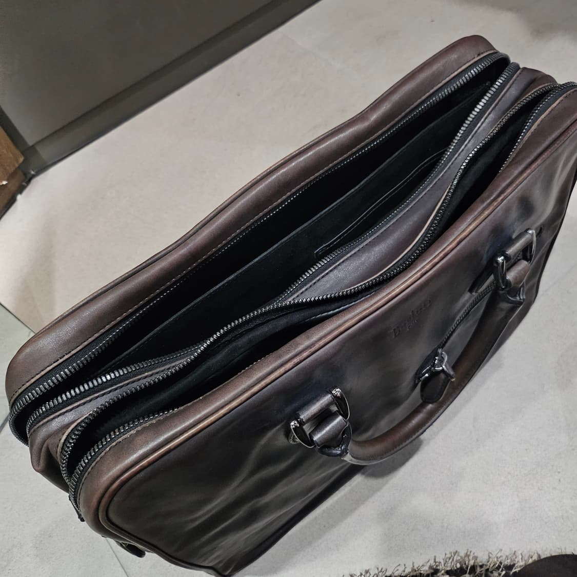 벨루티 원주르 ZIP 가죽 브리프 케이스 상품이미지6