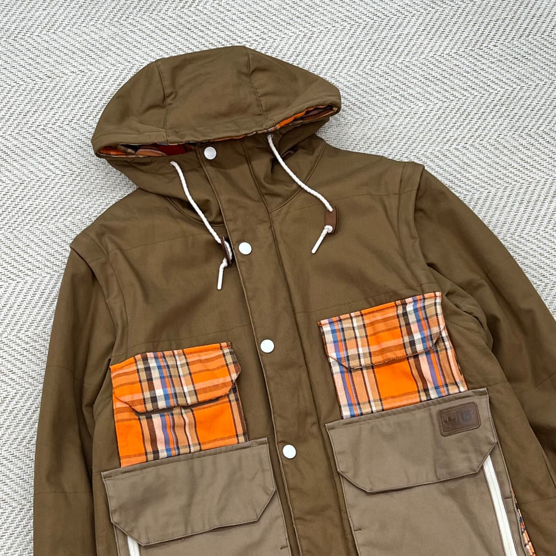 아디다스x버튼 콜라보 배색 윈드자켓 r2475 상품이미지3