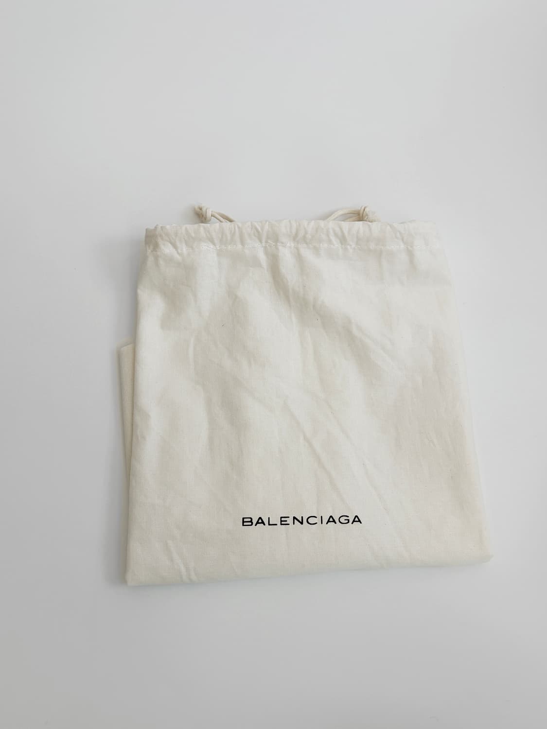 발렌시아가 클래식 시티백 미듐 판매합니다. 상품이미지9