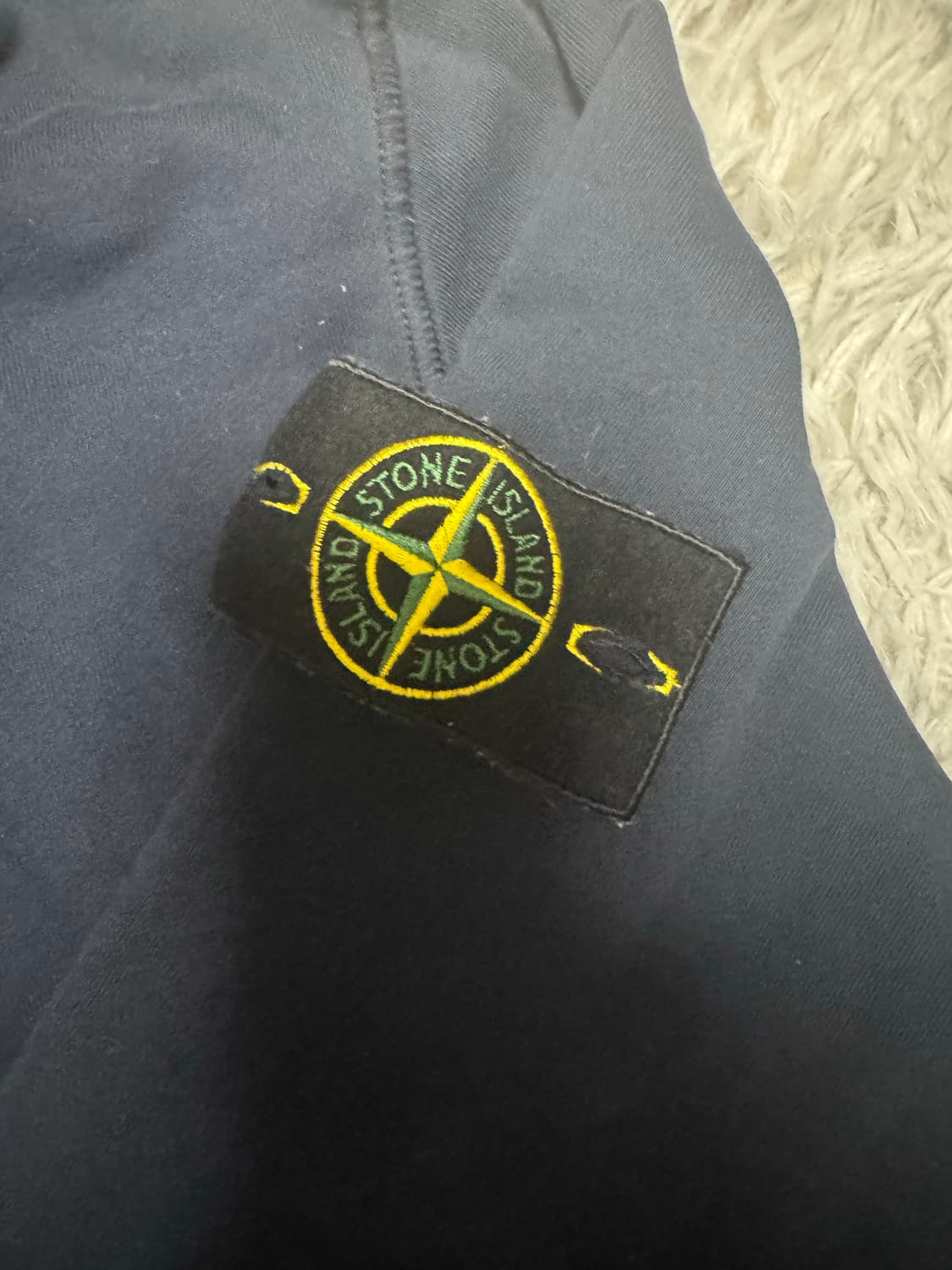 (새상품급)스톤아일랜드 후드티 상품이미지3