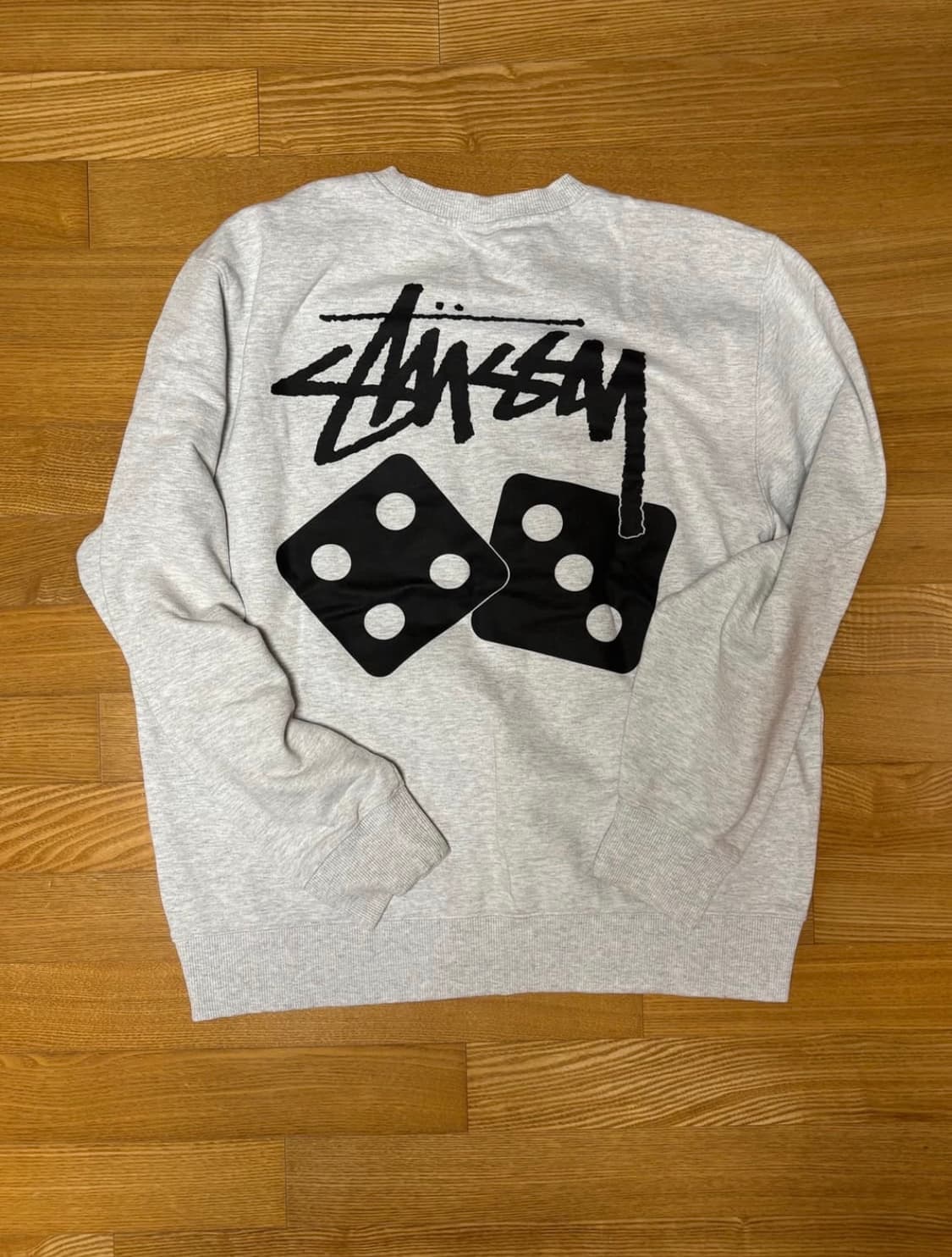 스투시 맨투맨 상품이미지1