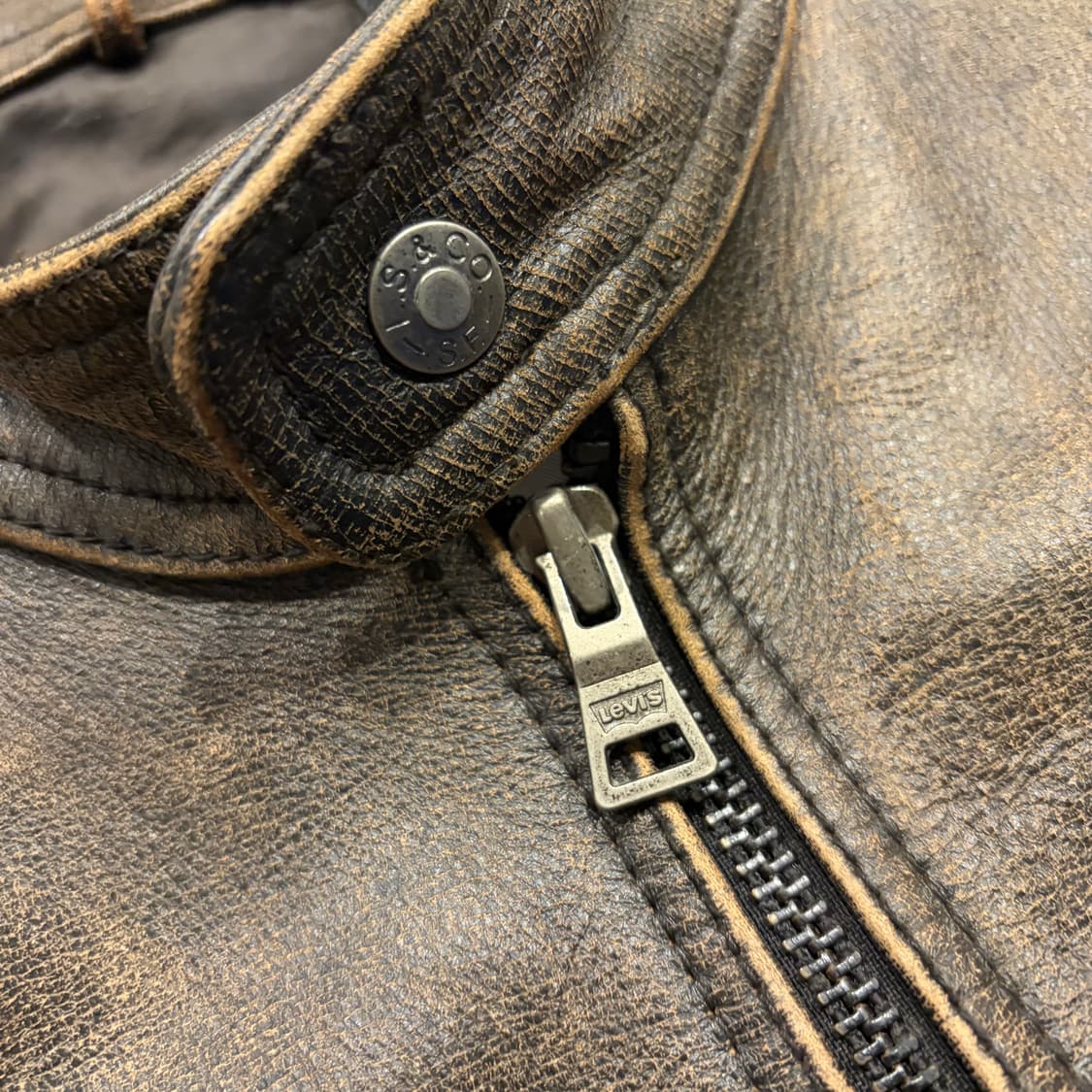 [M] 00s 리바이스 소가죽 빈티지 브라운 레더 자켓 C231 상품이미지4