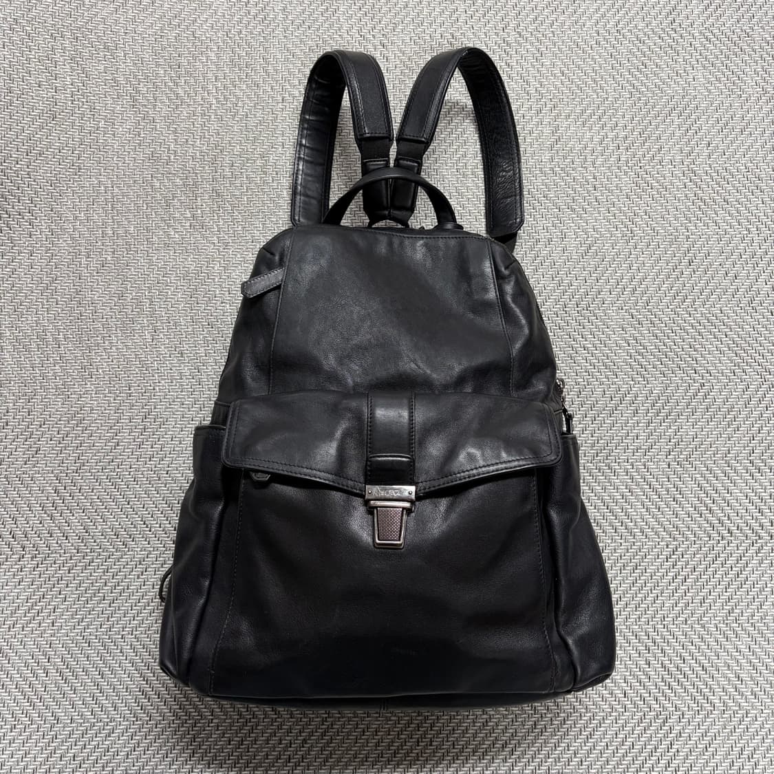 TUMI 비콘힐 소가죽 백팩 상품이미지1