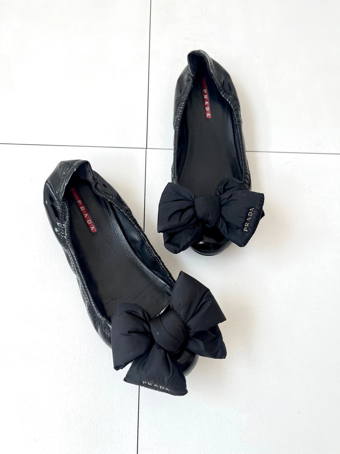 프라다 리본 플랫 슈즈 상품이미지5